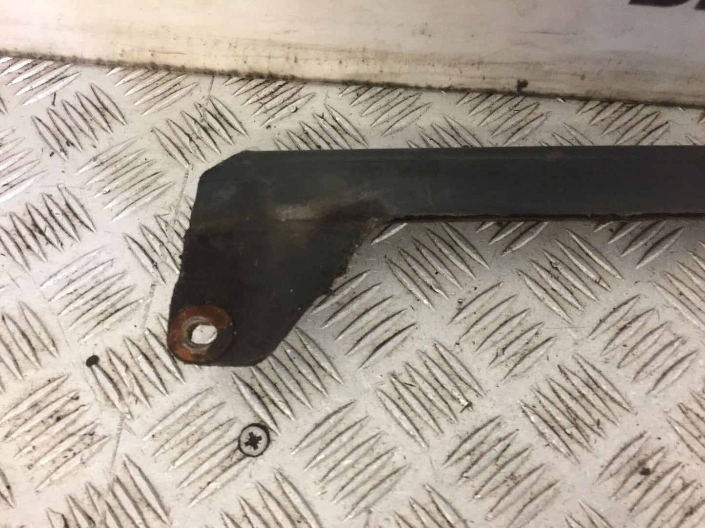 HONDA CBR125 CBR 125 CHAIN GUARD  YEAR 2004-06  (STOCK 688)