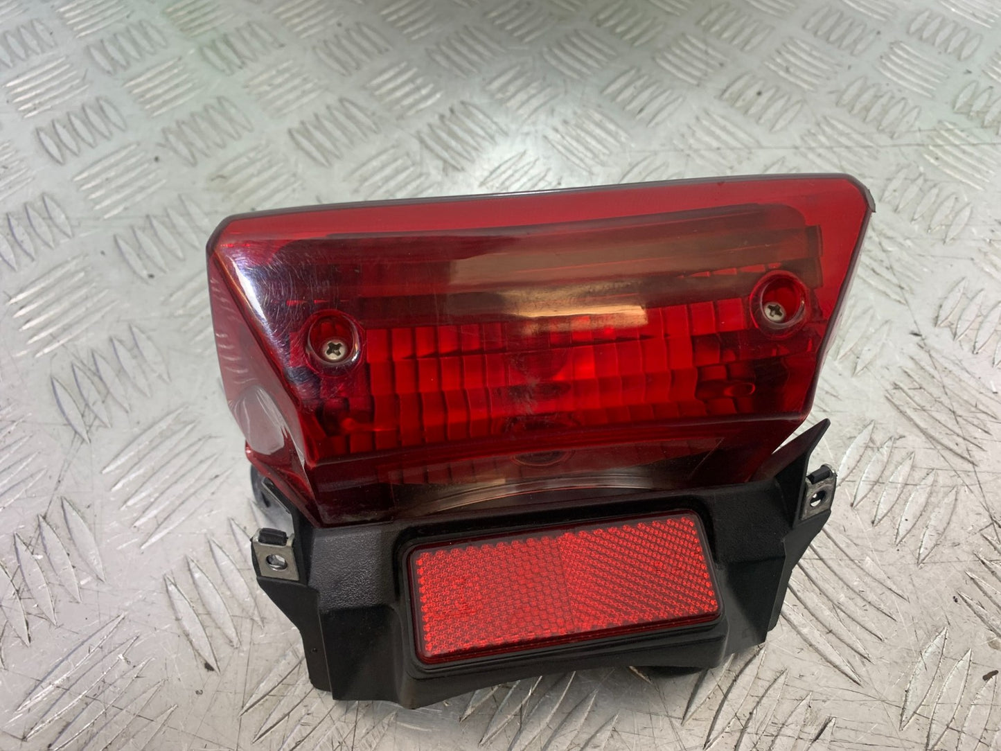 YAMAHA YBR125 YBR 125 REAR LIGHT YEAR 2010-2017 (CMB1252)