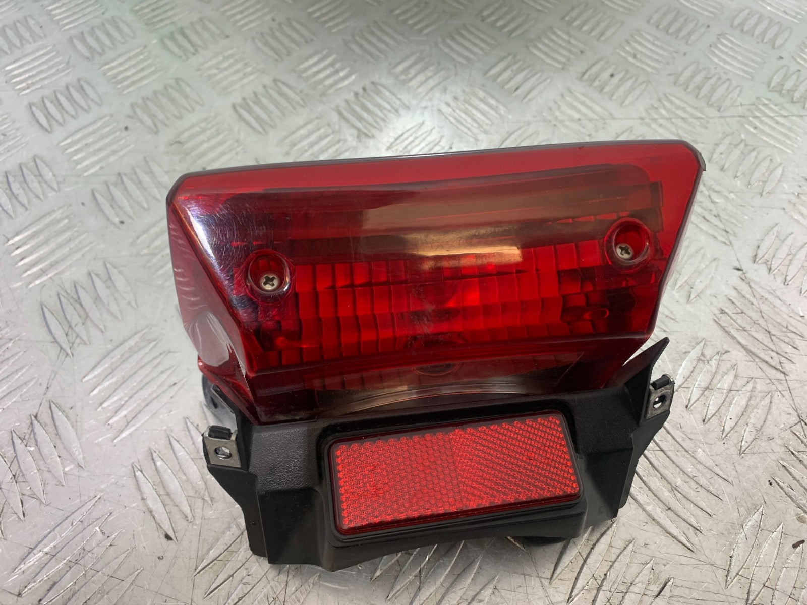YAMAHA YBR125 YBR 125 REAR LIGHT YEAR 2010-2017 (CMB1252)