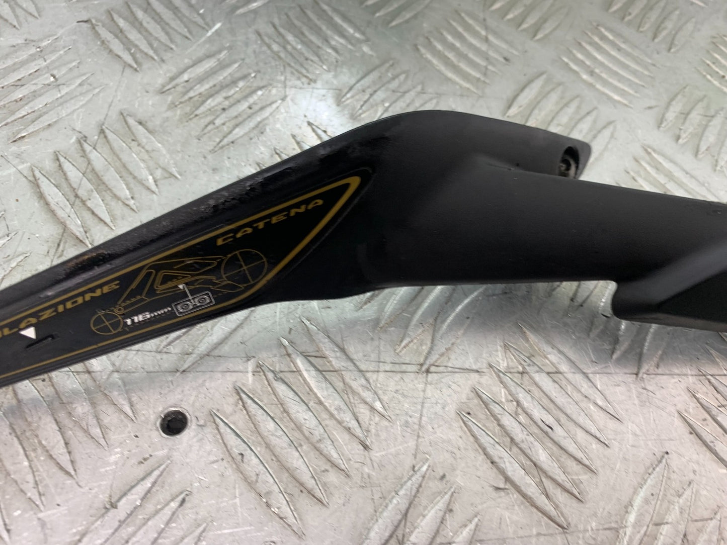 MV AGUSTA 800 F3 CHAIN GUARD  YEAR 2017-2019 (CMB1227)