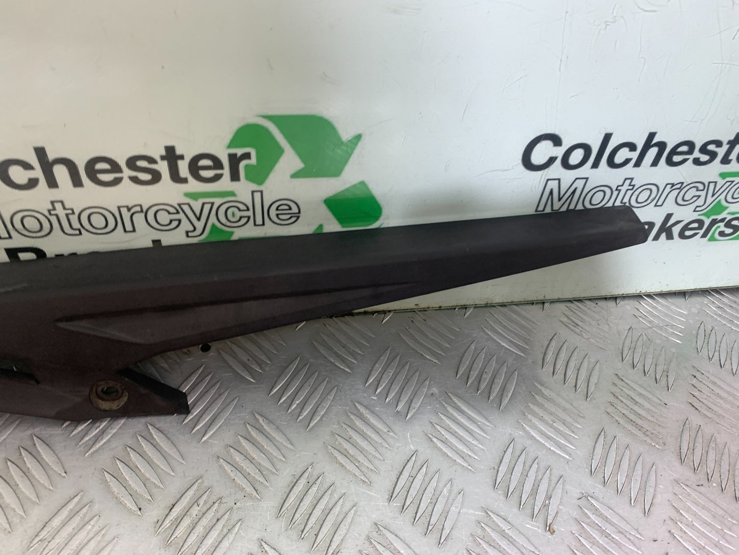 TRIUMPH TIGER 800 XRT CHAIN GUARD   2018-2020 (CMB1193)