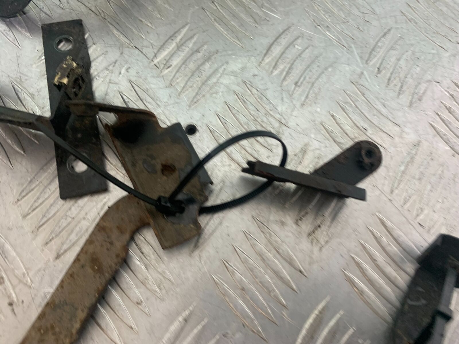 TRIUMPH 955i SPRINT ST BRACKETS   YEAR 1999-2004 (CMB1124)