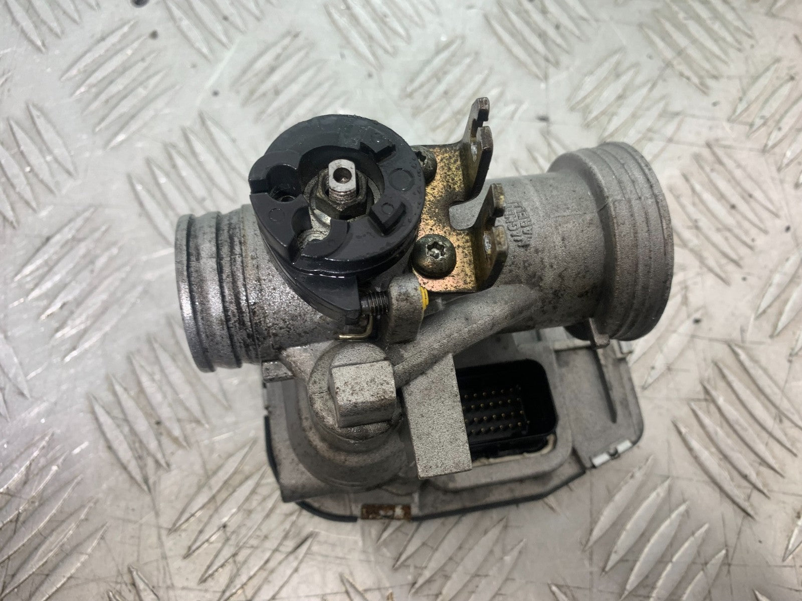 PIAGGIO VESPA GTS 125 ECU LOCK KEY  YEAR 2009-2014  (CMB1261)