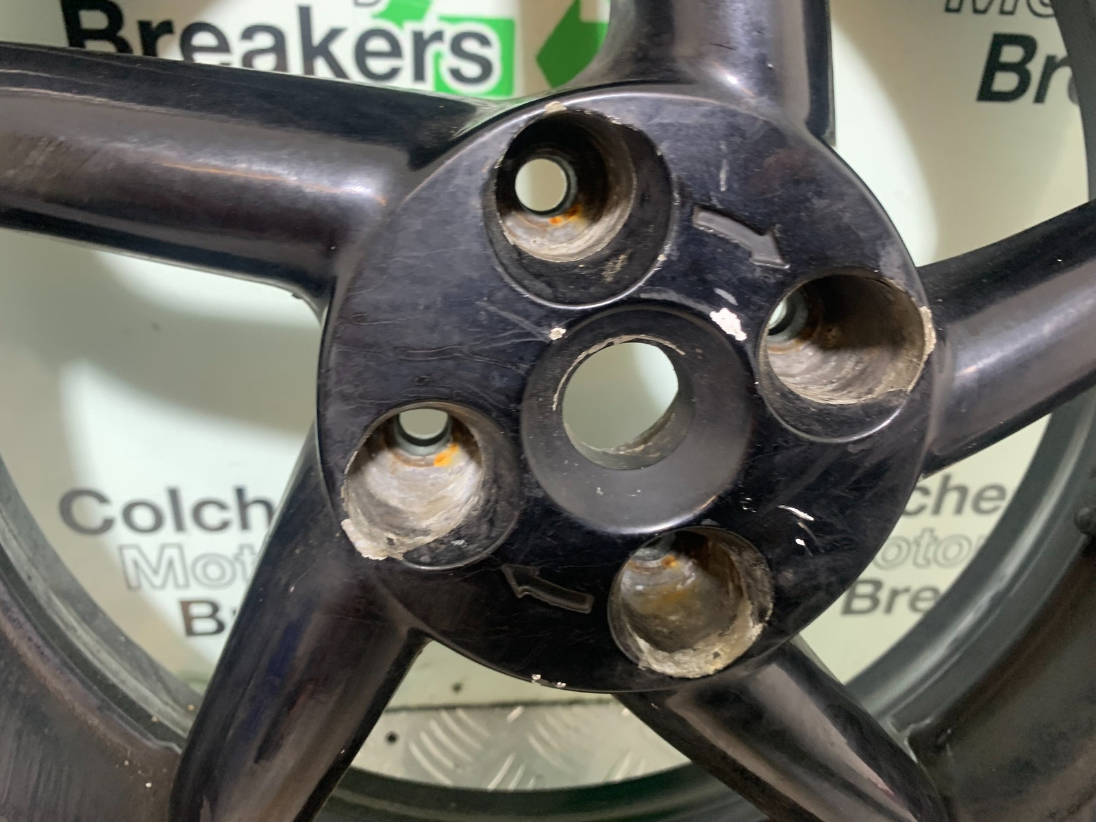 HONDA VFR750 VFR 750 F REAR WHEEL   YEAR 1994-1997 (CMB1156)
