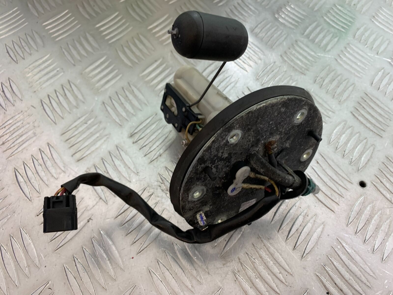 HONDA CBR500R CBR 500 R PETROL PUMP  YEAR 2012-16 (CMB1048)