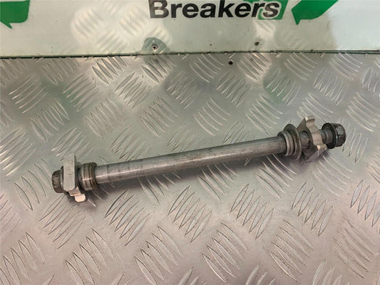 HONDA CBR650 R CBR 650R REAR WHHEL SPINDLE   YEAR 2019-2020 (STOCK 952)