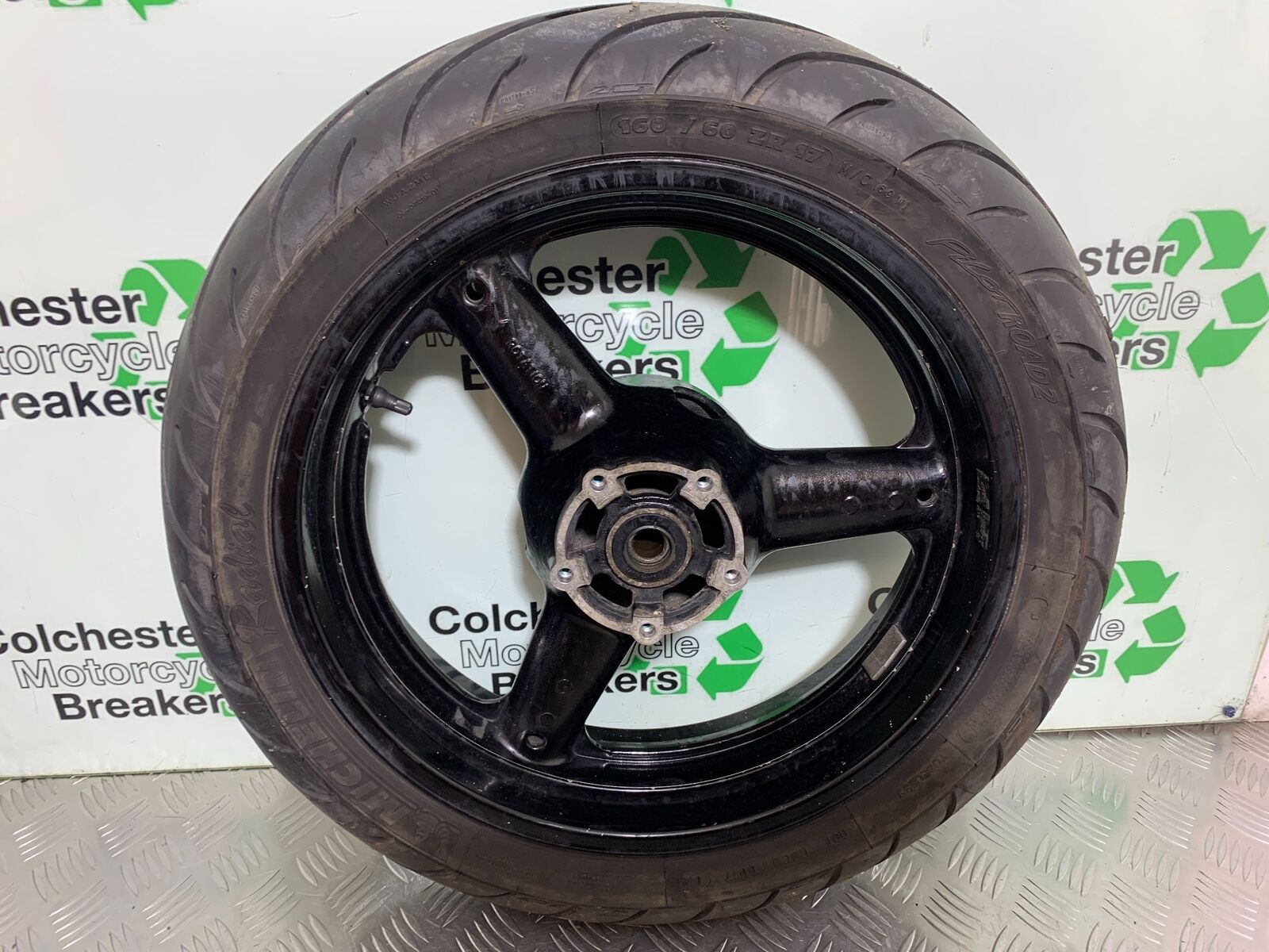 SUZUKI GSF650 GSF 650 REAR WHEEL   YEAR 2005-06  (CMB1028)