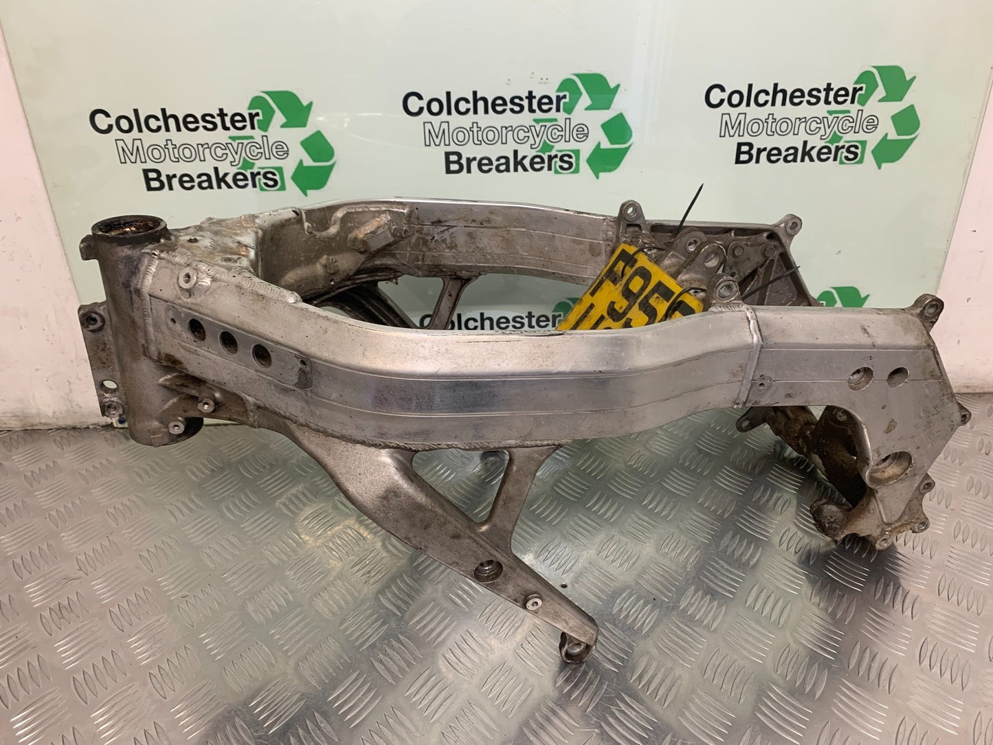HONDA CBR 400 NC23 TRI-ARM FRAME AND REG  YEAR YEAR 1987-89 (STOCK 969)