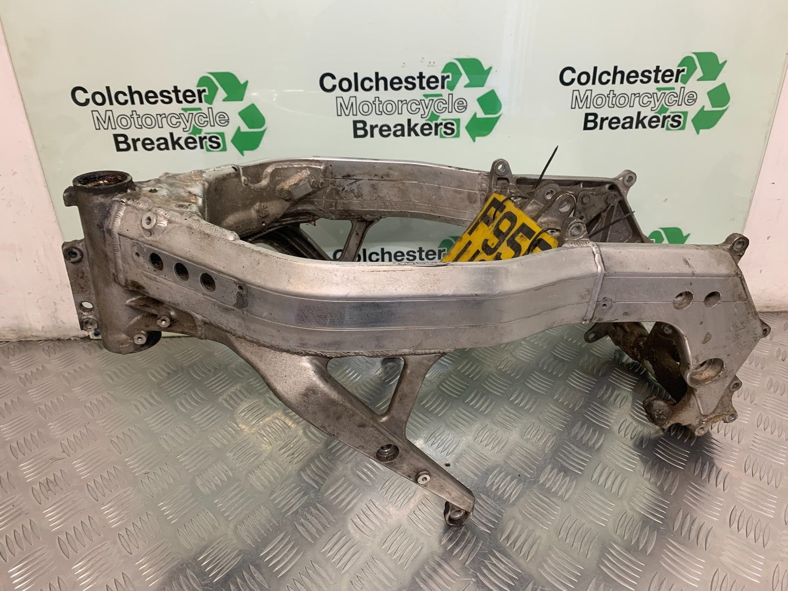HONDA CBR 400 NC23 TRI-ARM FRAME AND REG  YEAR YEAR 1987-89 (STOCK 969)