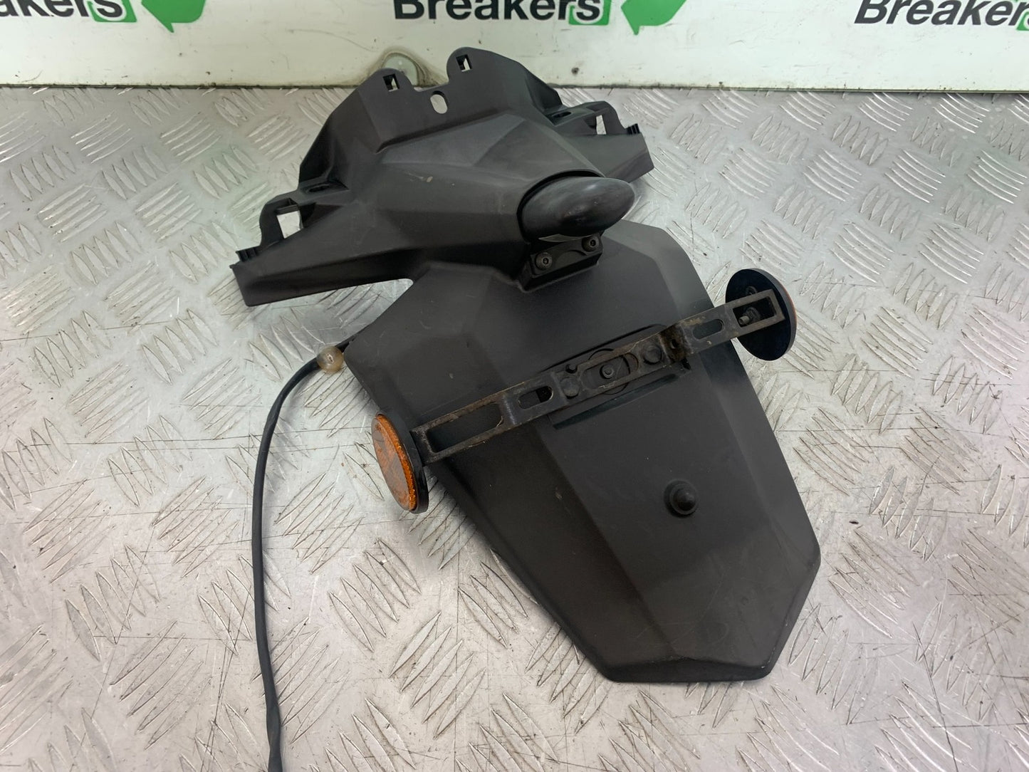 YAMAHA XMAX 300 REAR MUDGUARD   YEAR 2017-2020 (CMB1218)