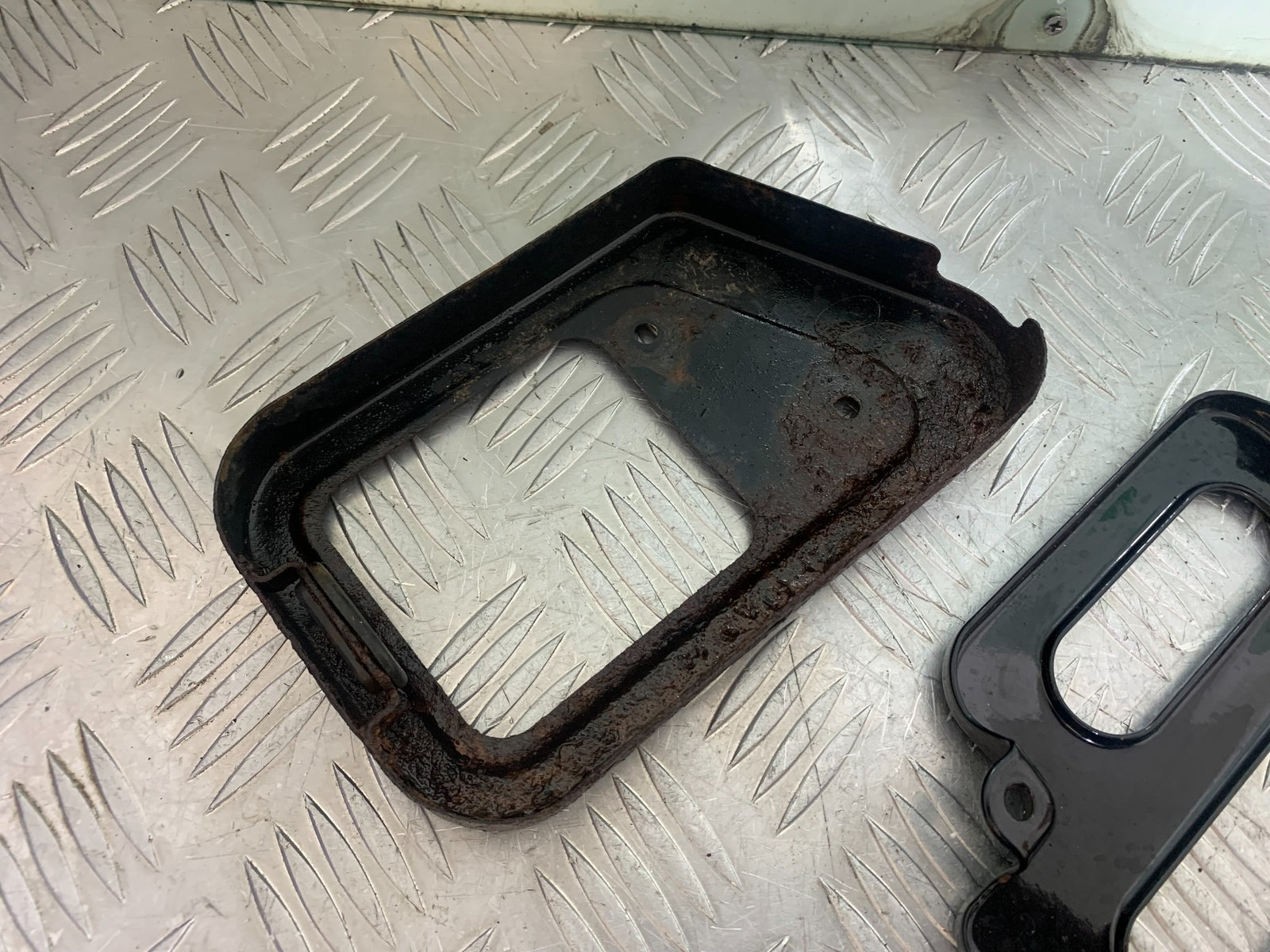 KAWASAKI VN1500 CLASSIC FRAME BRACKETS    YEAR 1999 -2006 (CMB1166)
