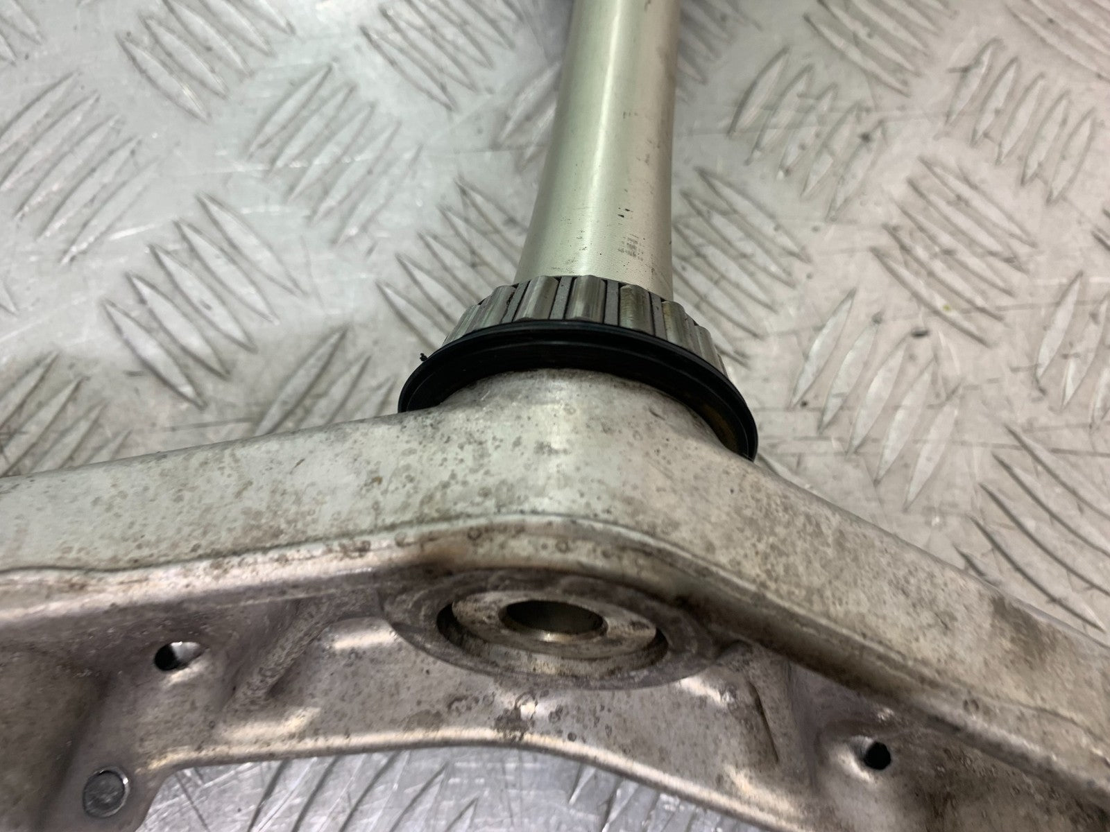 SUZUKI DL1000 V-STROM BOTTOM YOKE  YEAR 2014-2019 (CMB1325)