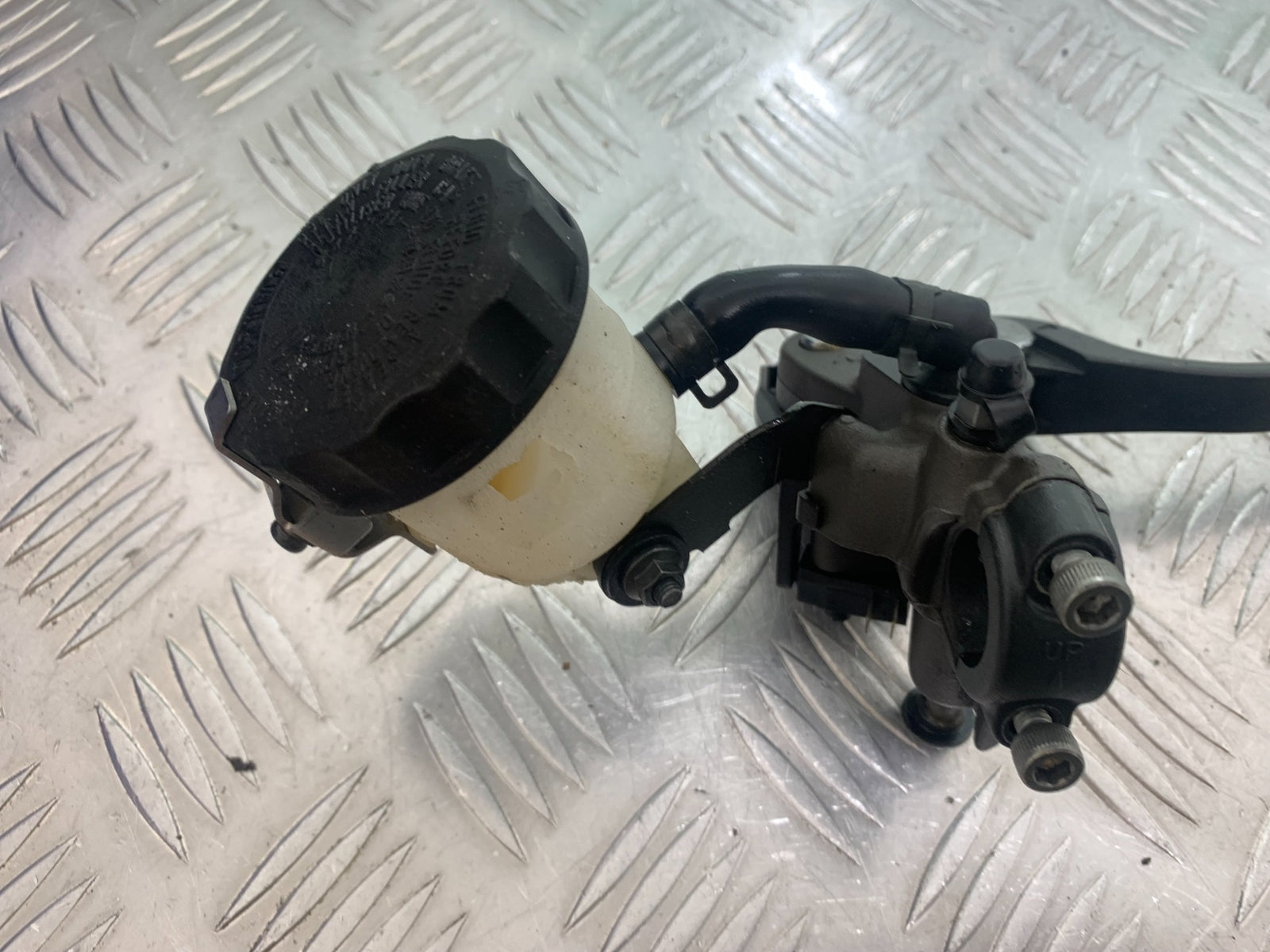KAWASAKI ZX6R FRONT BRAKE MASTER CYLINDER YEAR 2009-2012 (CMB1136)