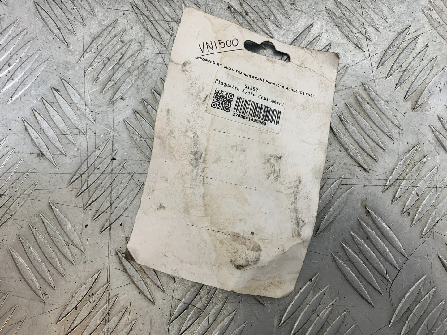 KAWASAKI VN1500 CLASSIC REAR BRAKE PADS  YEAR 1999 -2006 (CMB1166)