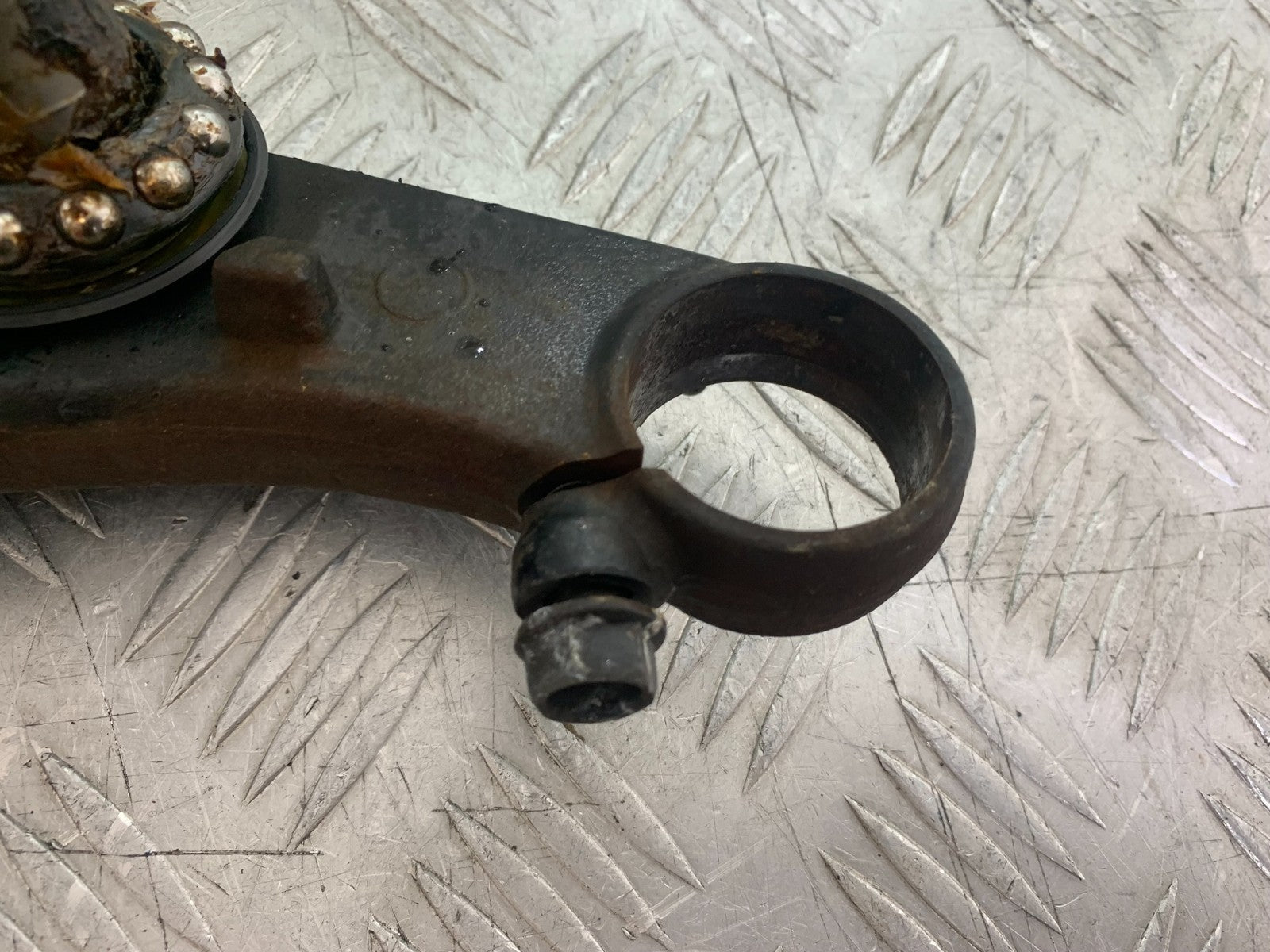 HONDA NT650 V DEAUVILLE BOTTOM YOKE   YEAR 1998-01 (CMB1320)