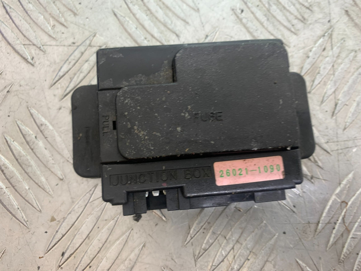 KAWASAKI ZX6R ZX6 F FUSE BOX   YEAR 1995-1997 (CMB1169)