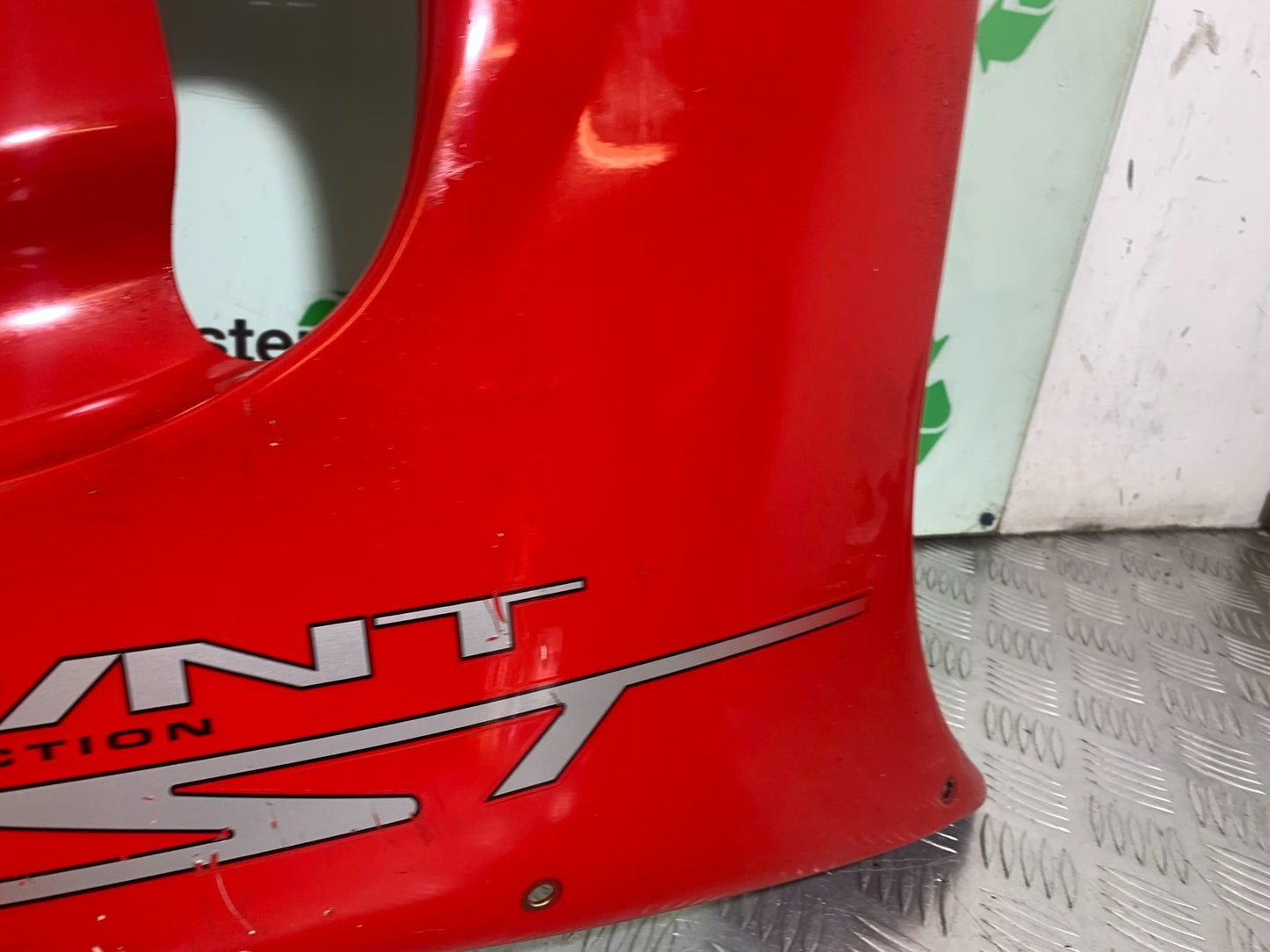 TRIUMPH 955i SPRINT ST RIGHT FAIRING PANEL  1999-2004 (CMB1176)