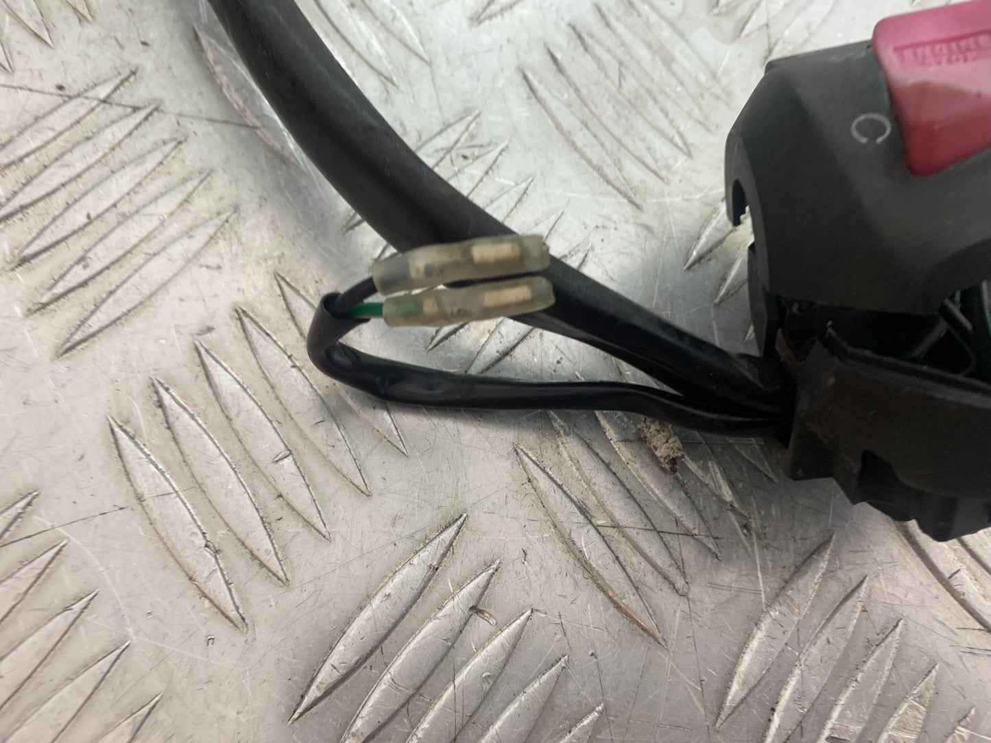 KAWASAKI J125 J125 RIGHT SWITCH GEAR  YEAR 2016-2020 (CMB1158)
