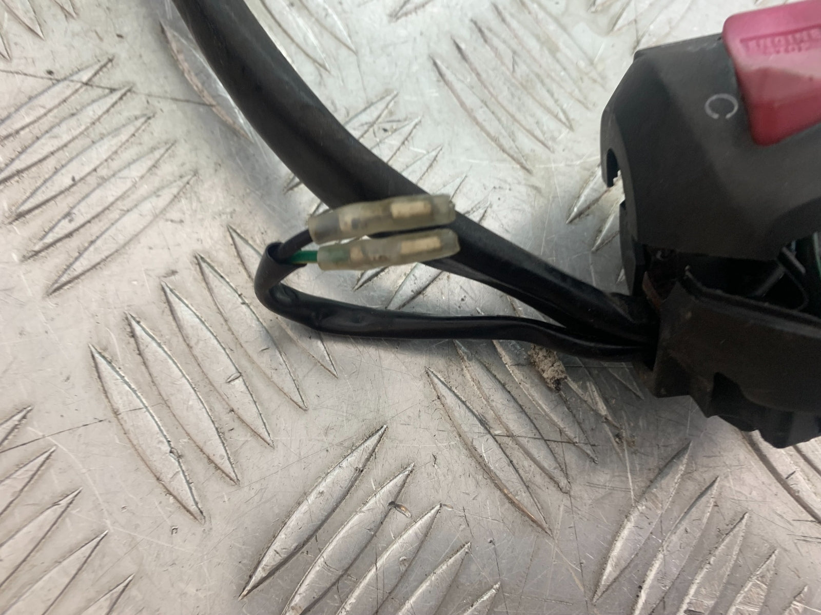 KAWASAKI J125 J125 RIGHT SWITCH GEAR  YEAR 2016-2020 (CMB1158)