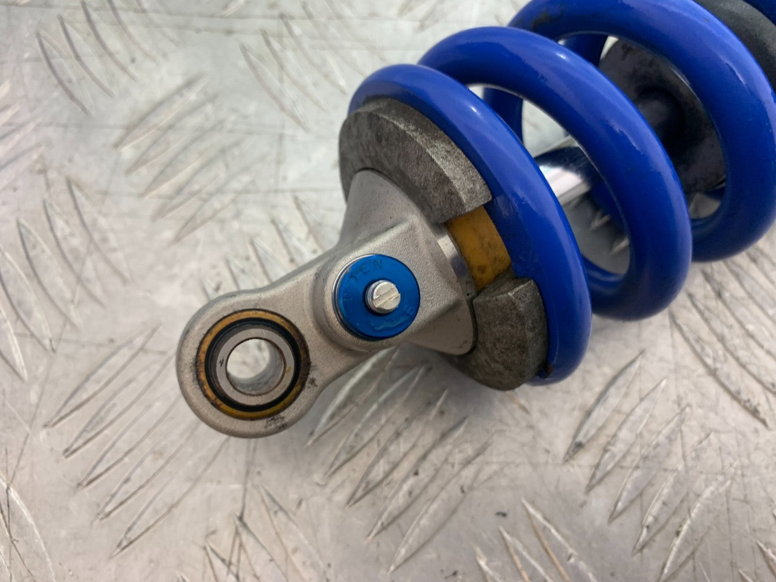 TRIUMPH 675 STREET TRIPLE R REAR SHOCK  YEAR 2013 - 2016 (CMB1221)