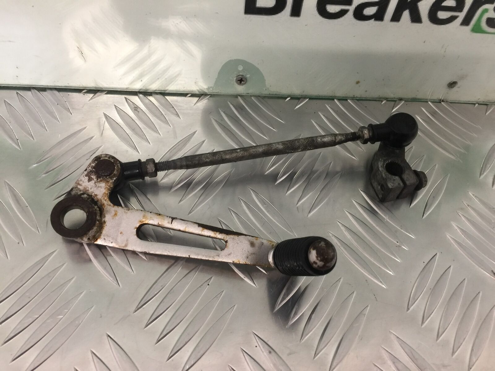 KAWASAKI Z800 Z 800 GEAR LEVER YEAR 2013-2017 (STOCK 925)