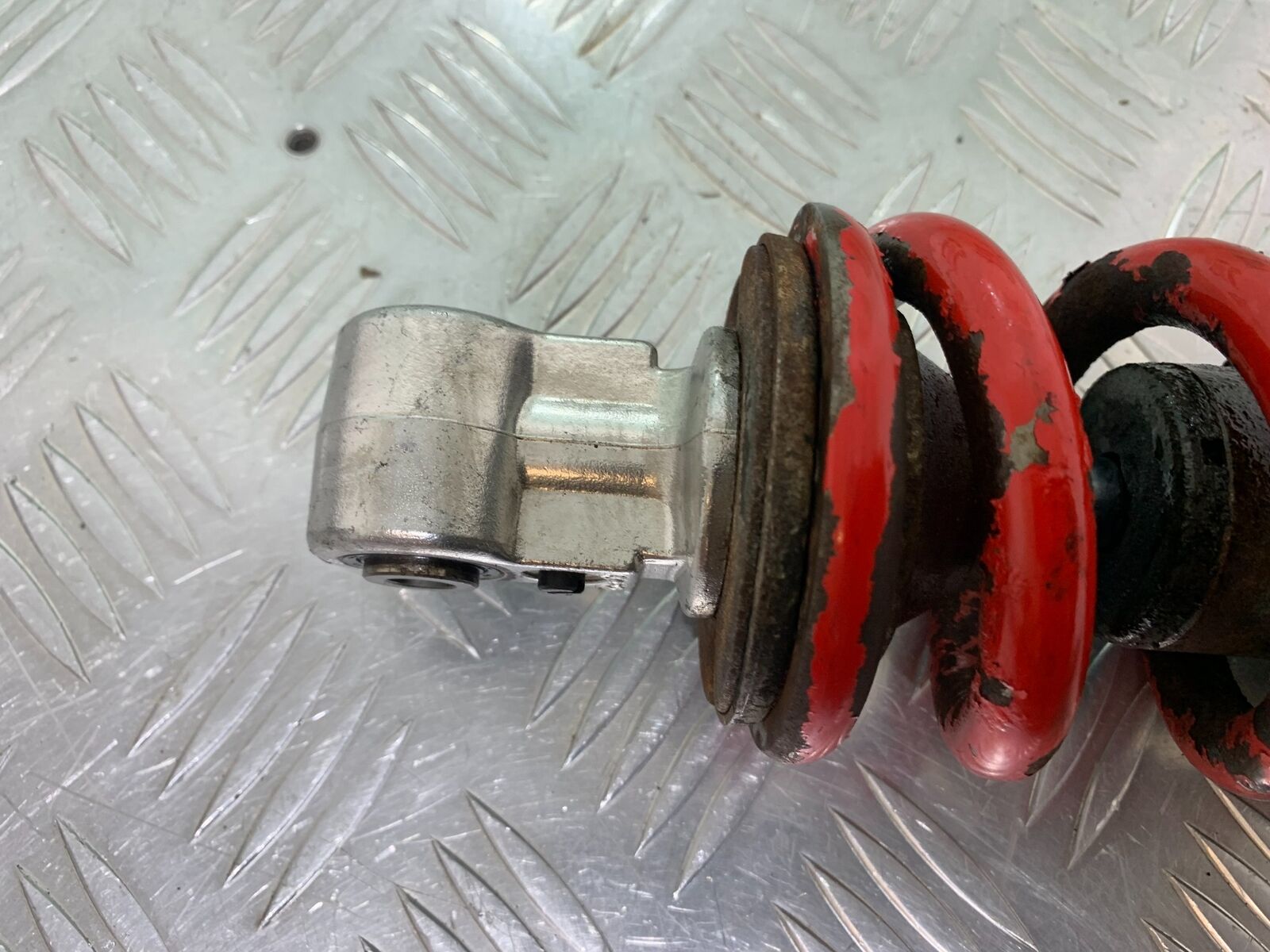 HONDA VFR800 VFR 800 V-TEC REAR SHOCK  YEAR 2002 -09 (CMB1012)