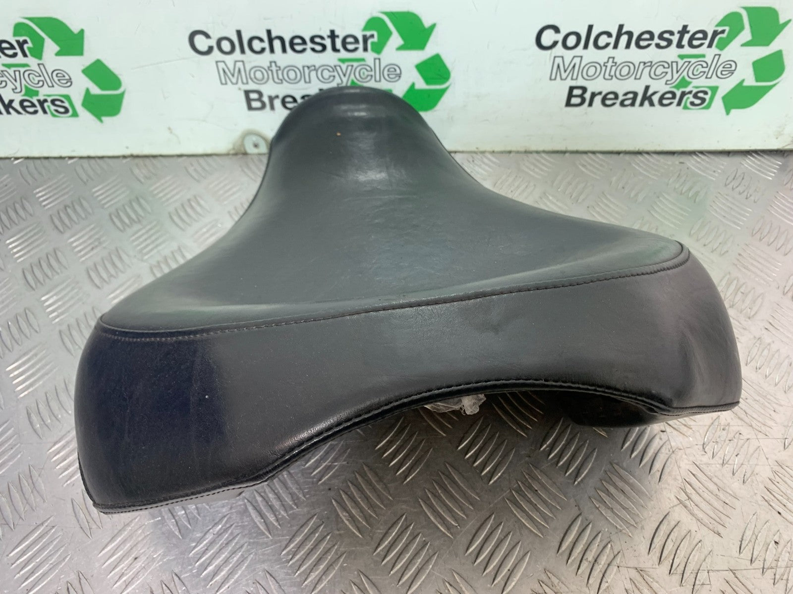 YAMAHA XVS 1300 MIDNIGHT STAR FRONT SEAT  YEAR 2007-16 (CMB1200)
