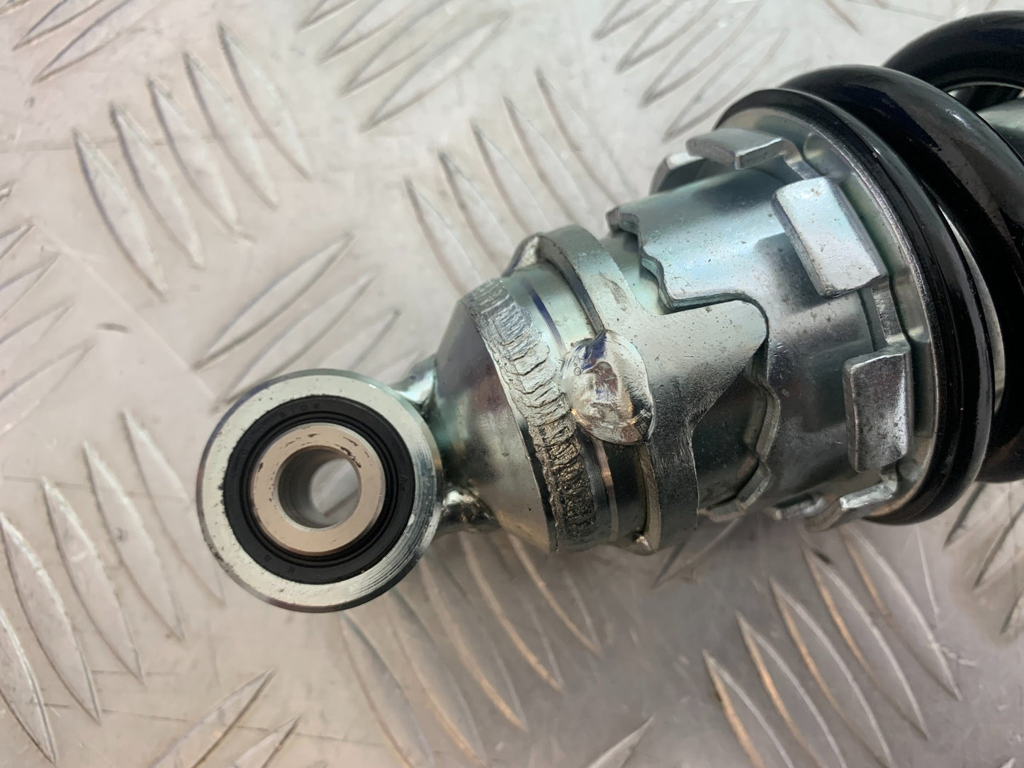 TRIUMPH TRIDENT 660 REAR SHOCK   YEAR 2021-2024 (CMB1148)