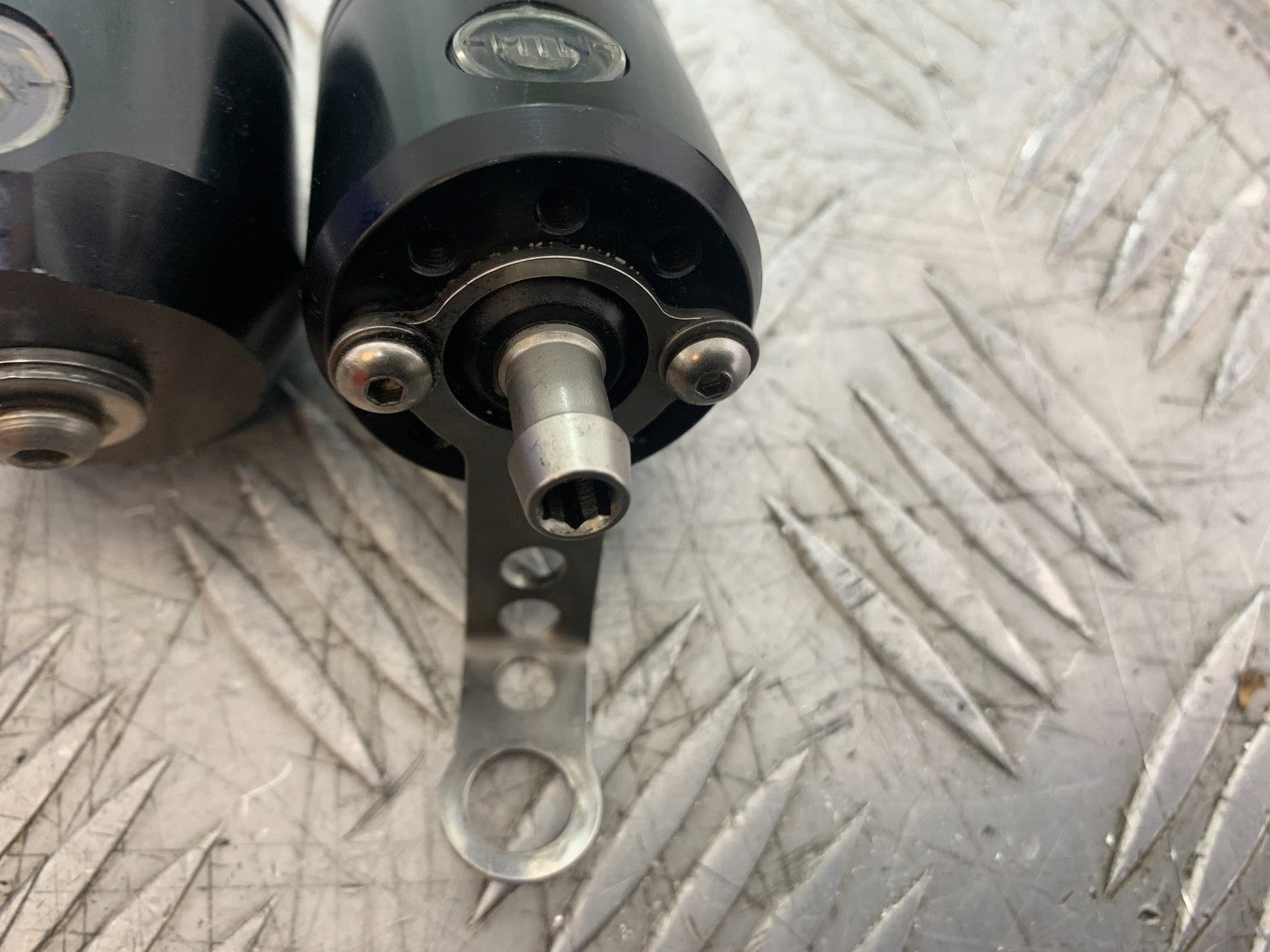 TRIUMPH 1050 SPEED TRIPLE  RIZOMA FLUID POTS YEAR 2005-2007 (CMB1322)