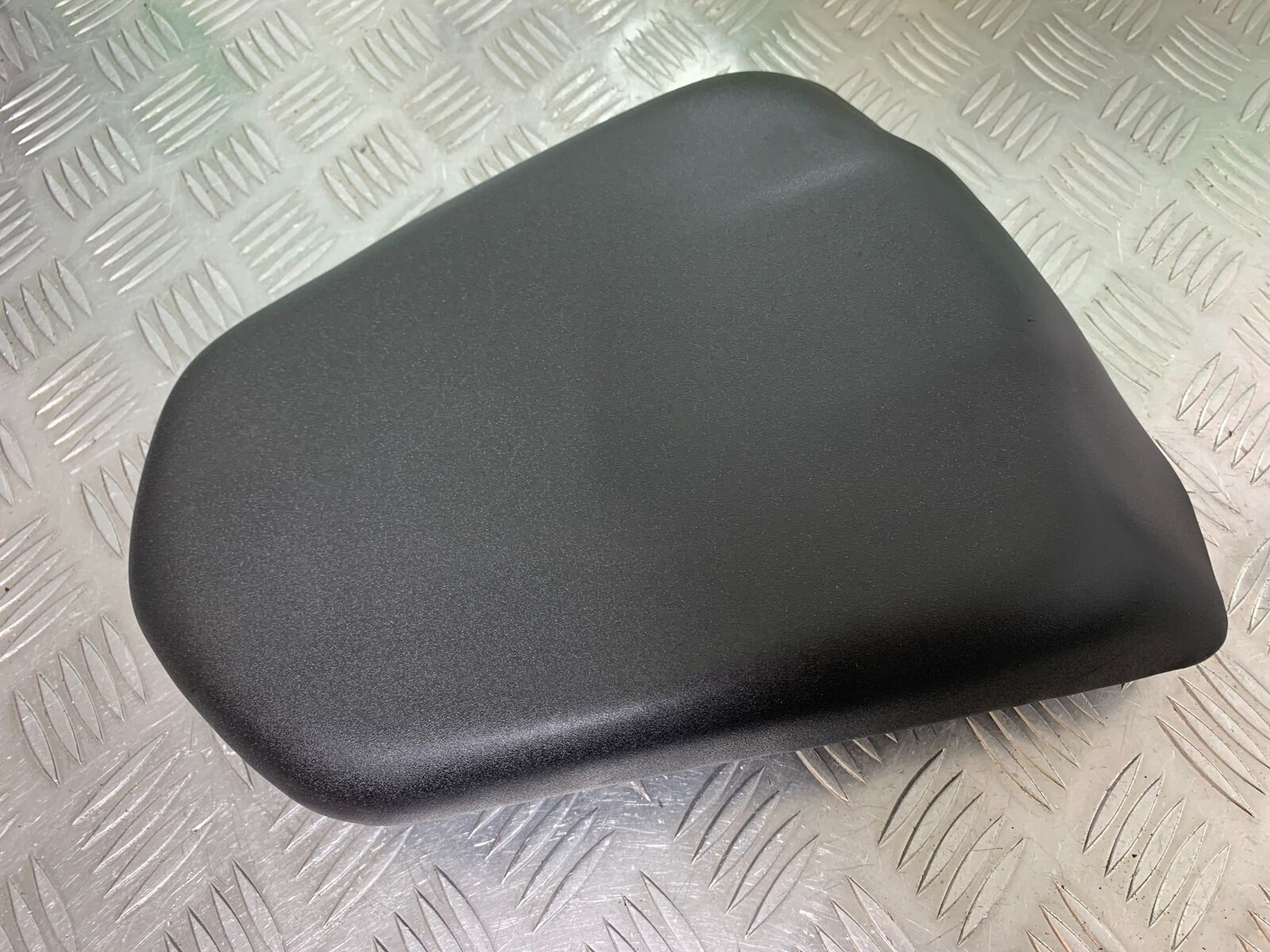 HONDA CBR500R CBR 500 R REAR SEAT  YEAR 2012-16 (CMB1048)