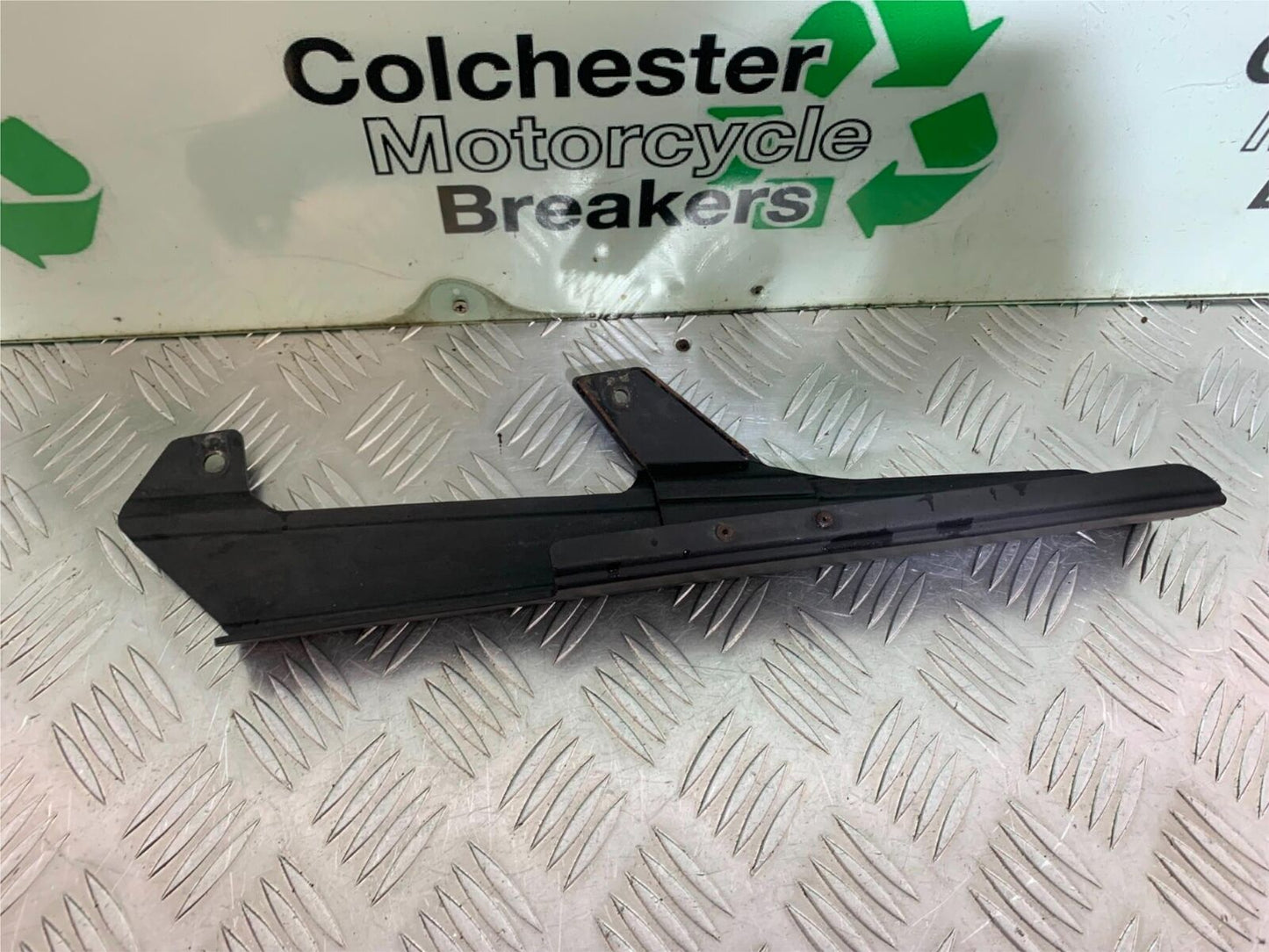 SUZUKI SV1000 SV 1000 K4 CHAIN GUARD YEAR 2003-2007 (CMB1042)