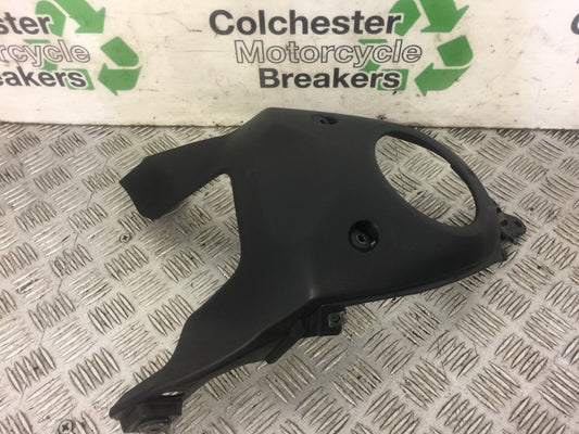 YAMAHA MT07 MT-07 CENTER TANK INFILL COVER  YEAR 2014 (STOCK 467)