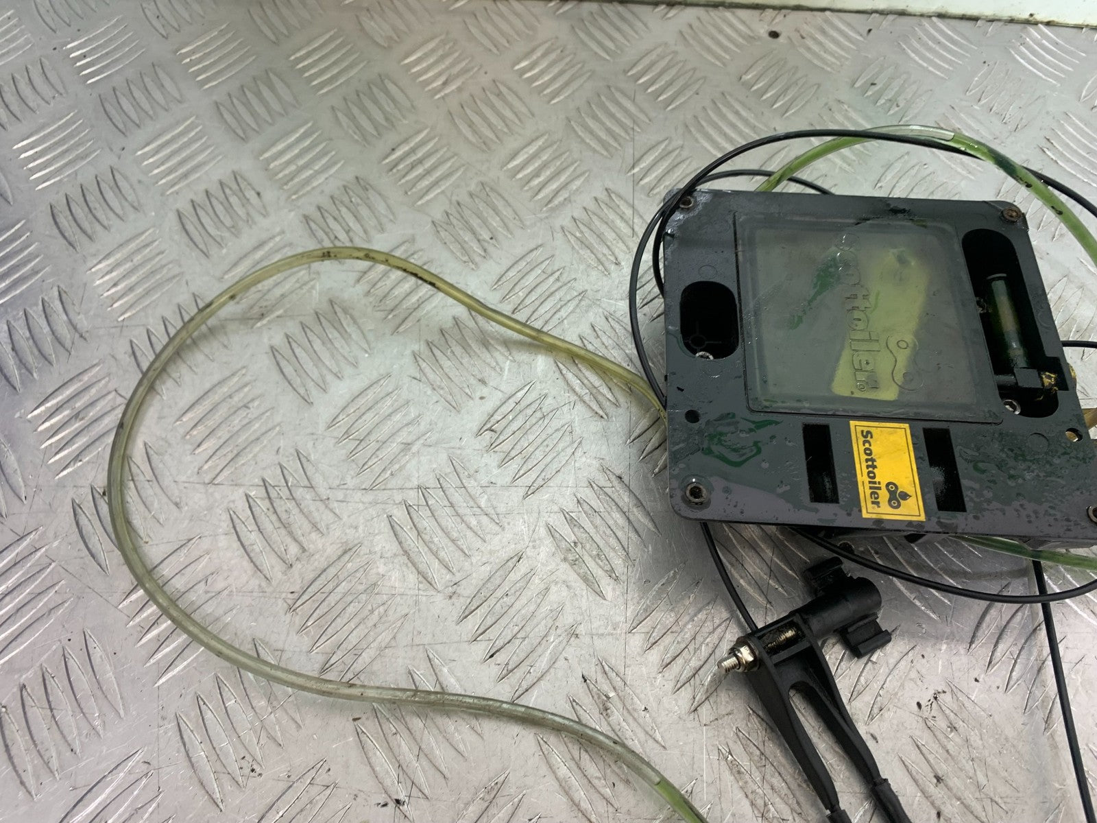 YAMAHA FZS1000 FAZER SCOTTOILER  YEAR 2001-05 (CMB1275)