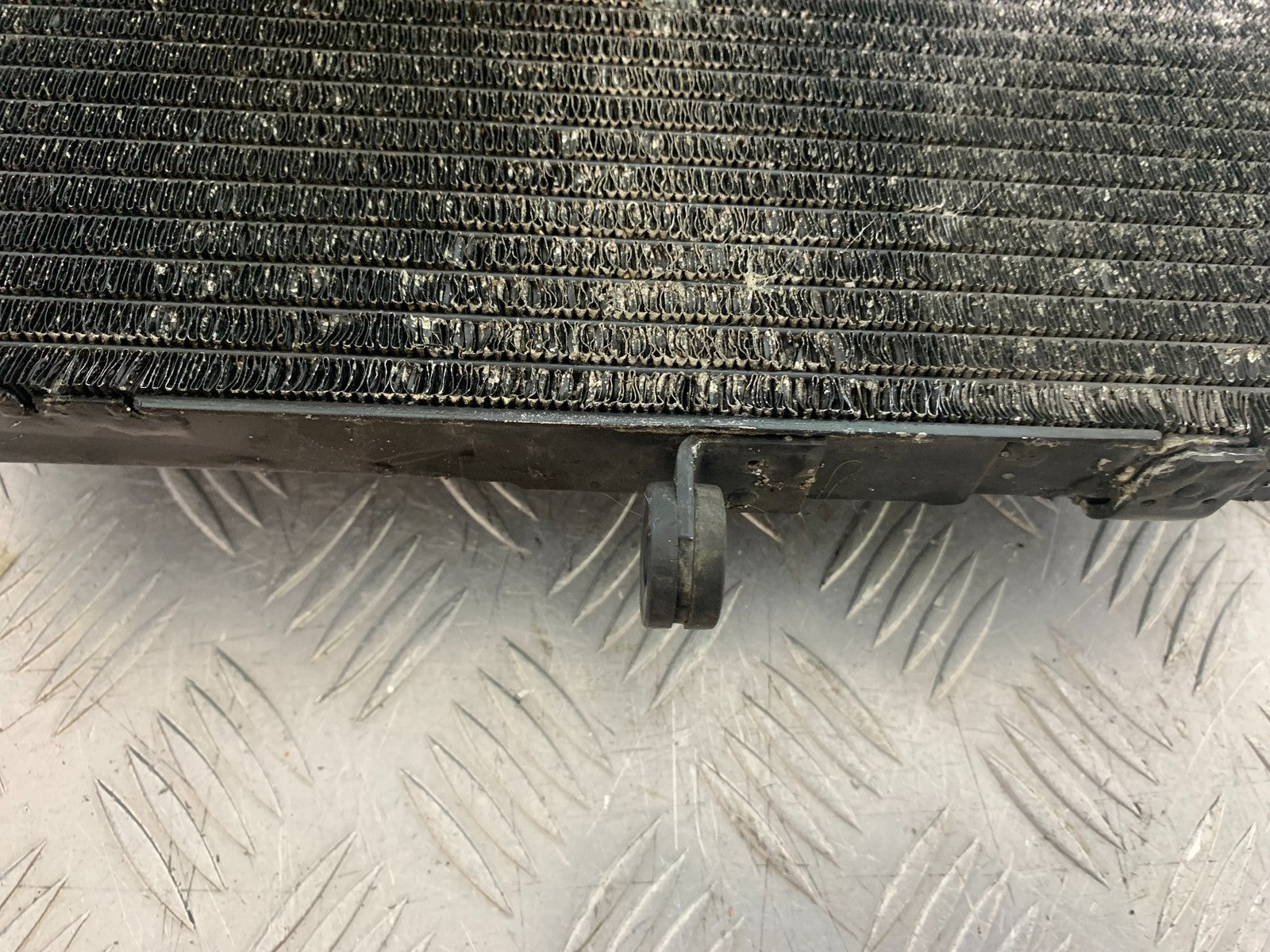 YAMAHA YZF R1 4XV RADIATOR  YEAR 1998-99 (CMB1291)