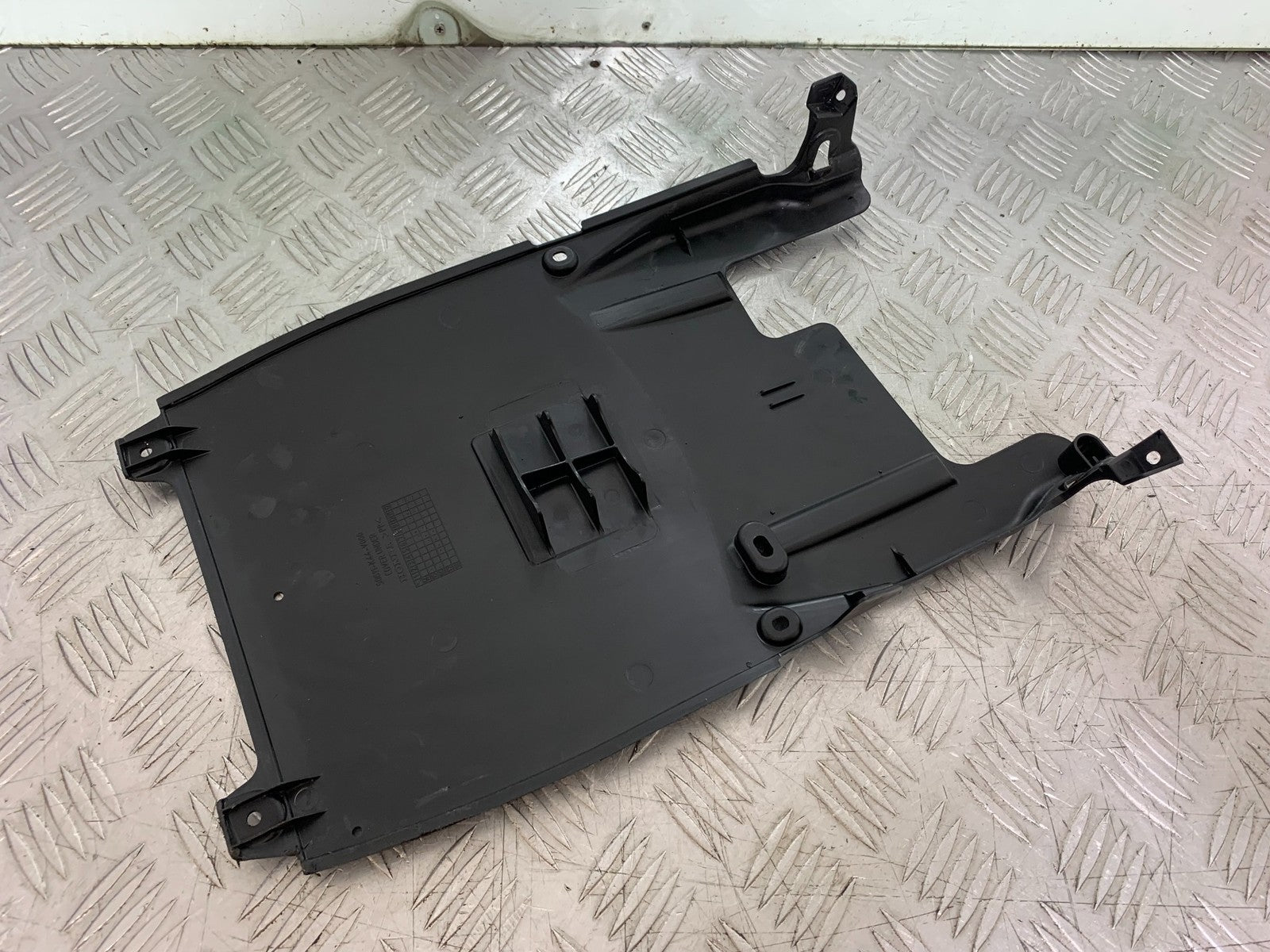 HONDA NSC110 VISION UNDERTRAY  YEAR 2017-2020 (CMB1249)
