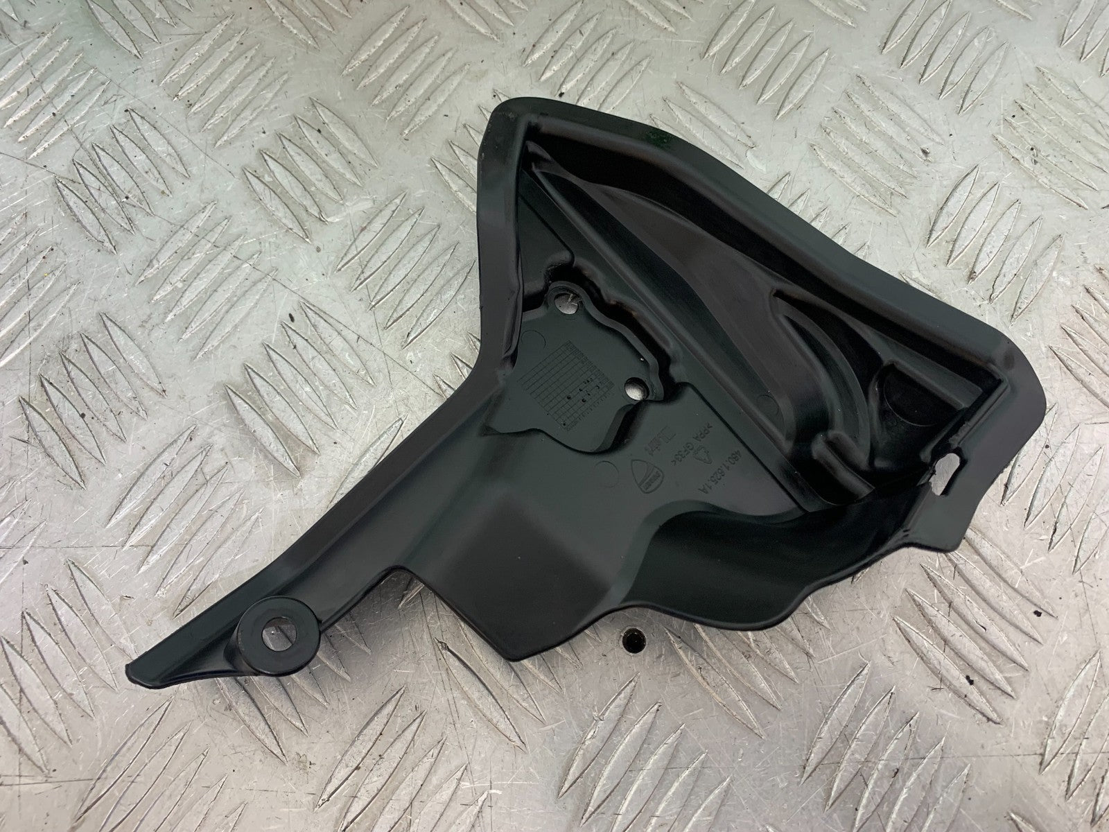 DUCATI 1299 PANIGALE ENGINE COVER    YEAR 2016 (CMB 1187)