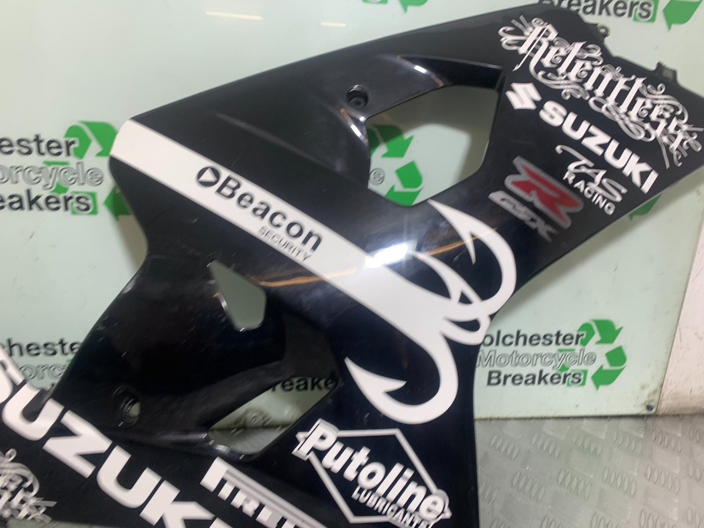 SUZUKI GSXR750 GSXR 750 K4 K5 RIGHT FAIRING  2004-2005 (CMB1319)
