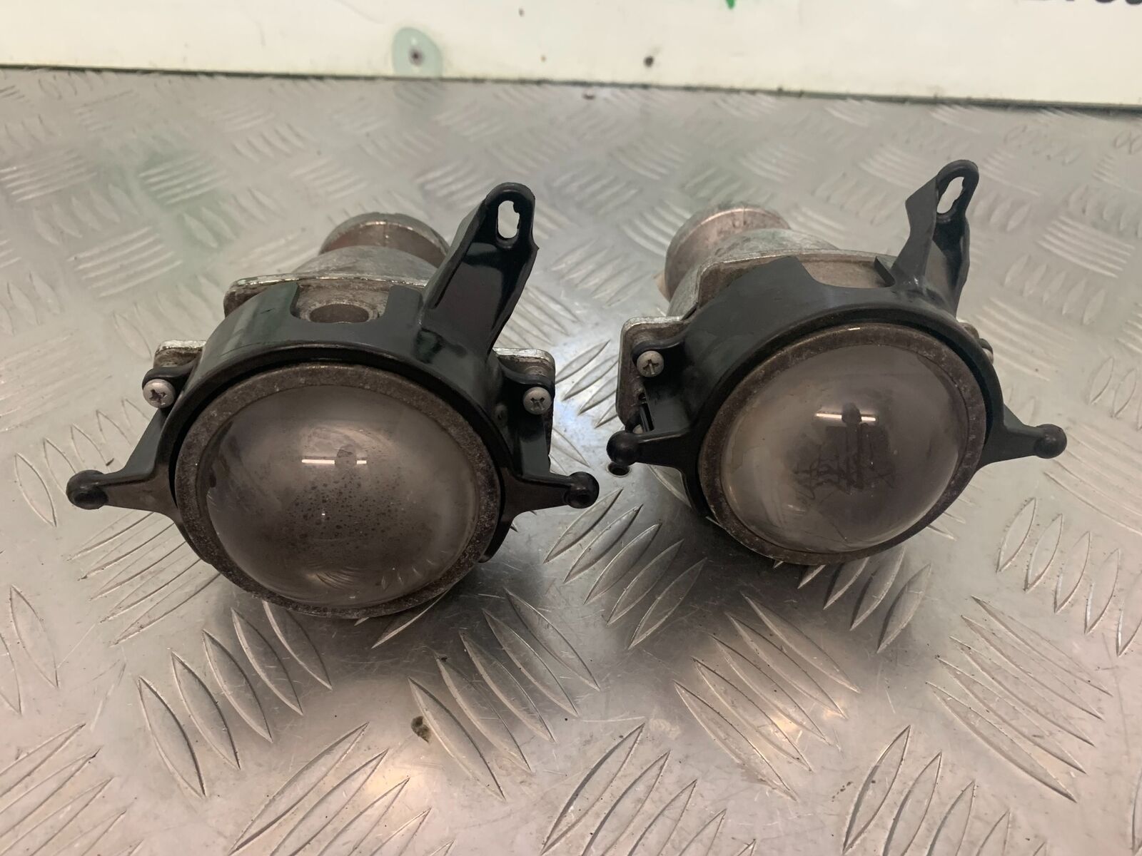 KTM 640 DUKE 2 HEADLIGHTS  YEAR 2000-2006 (STOCK 988)