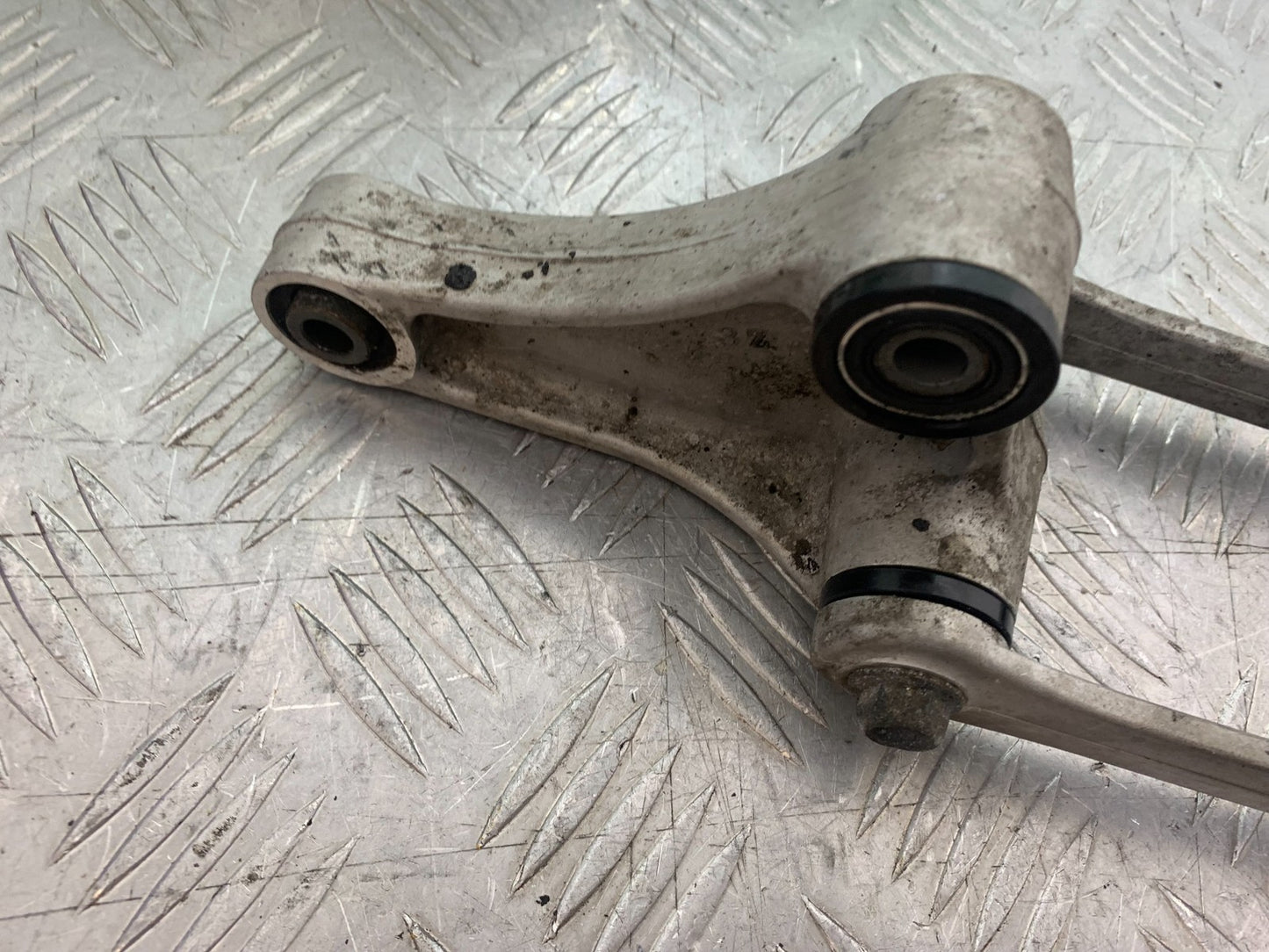 HONDA CBR1000 rr FIREBLADE REAR SHOCK LINKAGE  YEAR 2006 (CMB1220)