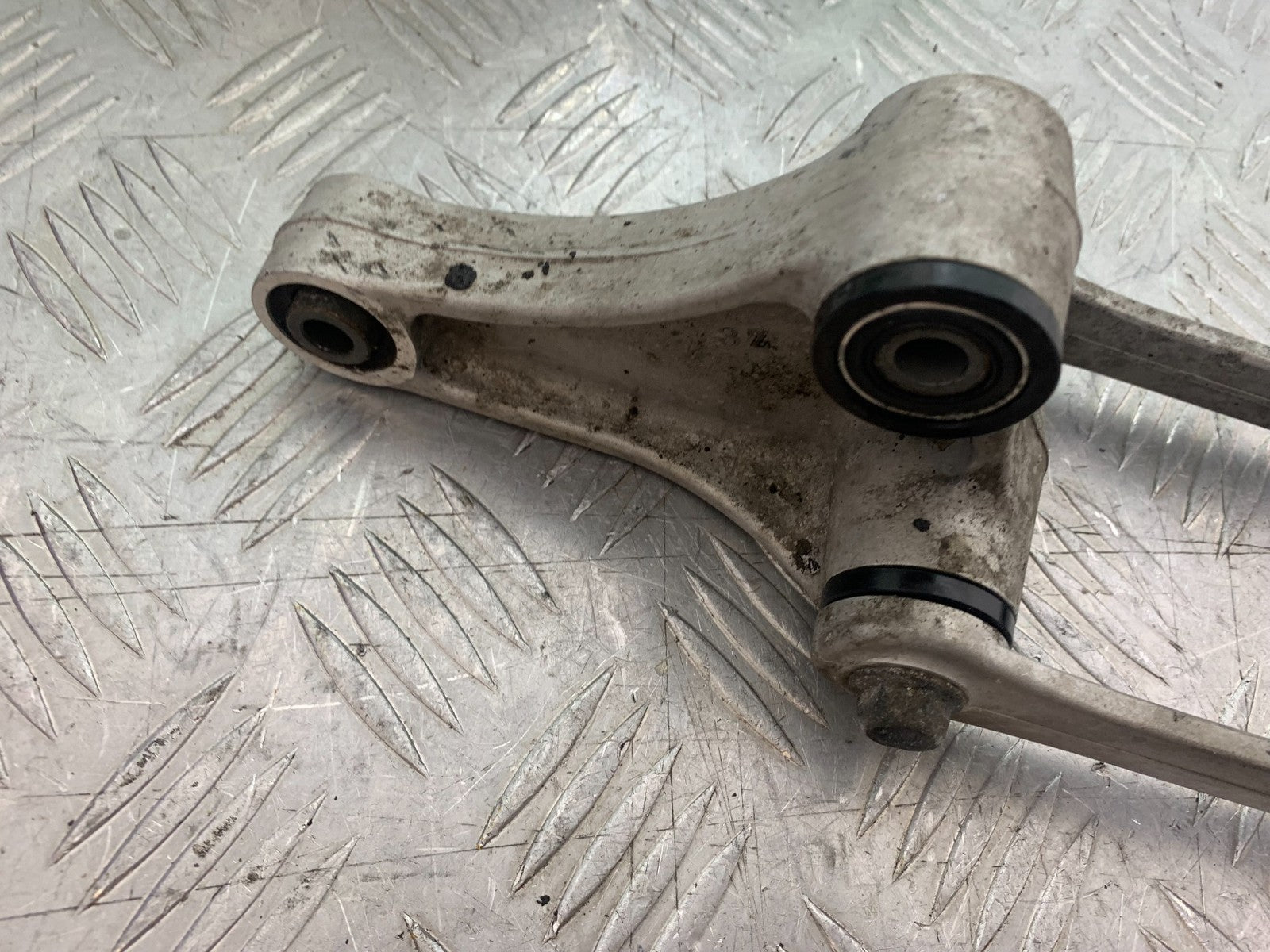 HONDA CBR1000 rr FIREBLADE REAR SHOCK LINKAGE  YEAR 2006 (CMB1220)