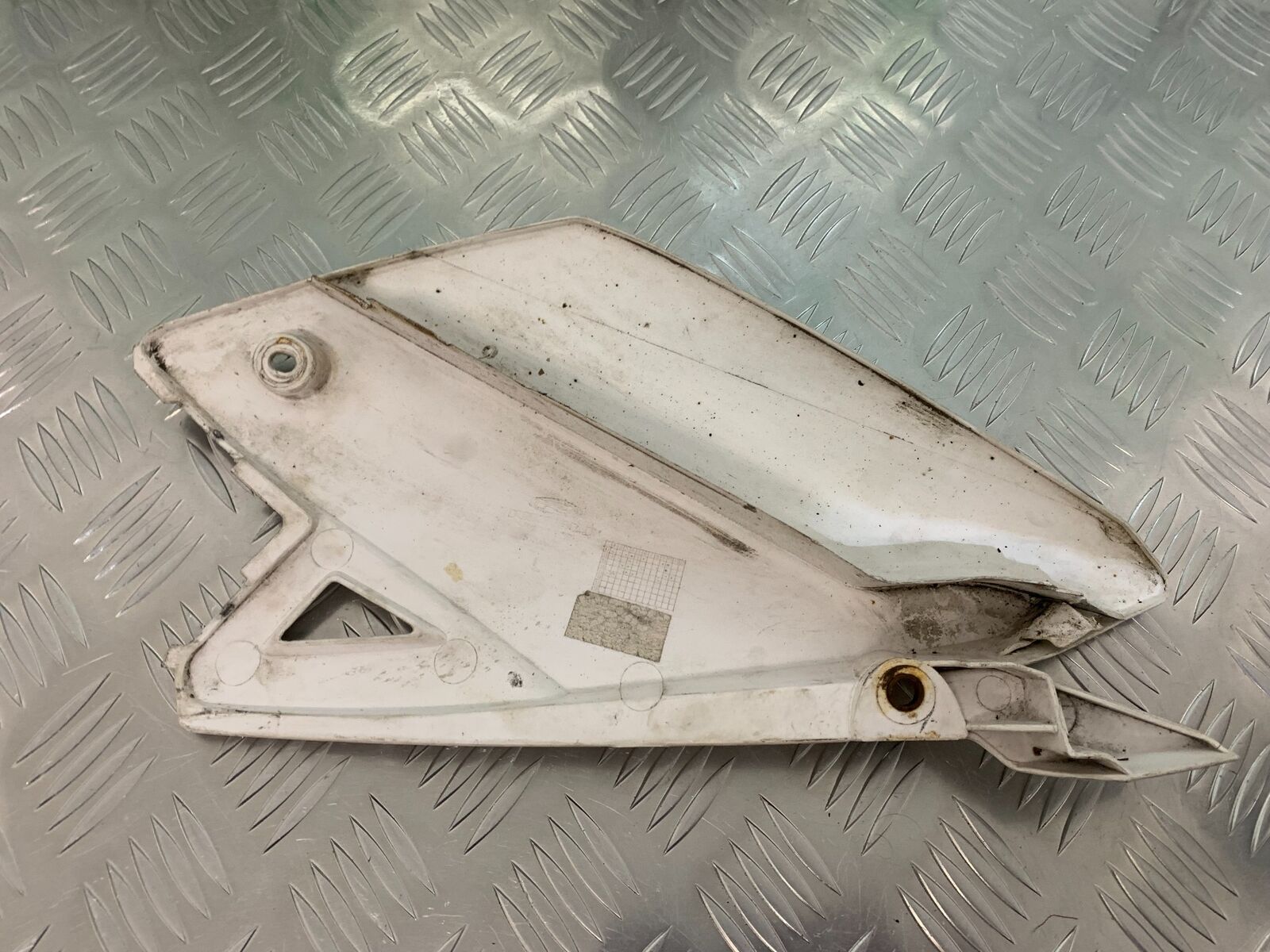 RIEJU 125 MARATHON SM PRO RIGHT SEAT PANEL  YEAR 2015(STOCK 938)