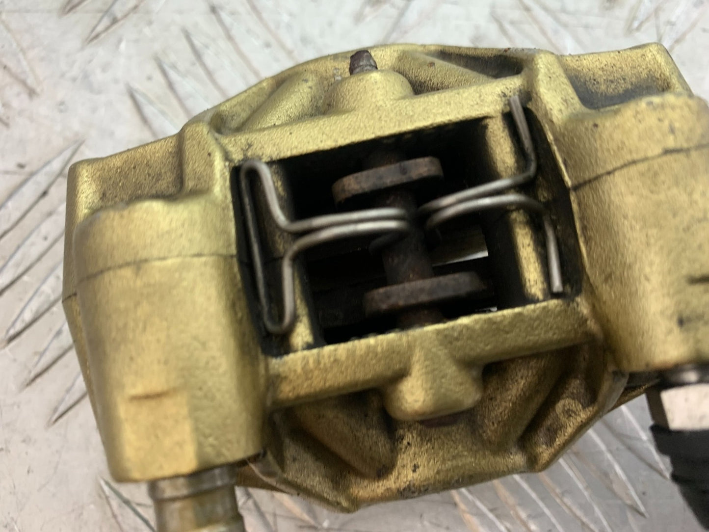 APRILIA RSV1000 RSV 1000 MILLE REAR CALIPER 1998- 2003 (CMB1184)