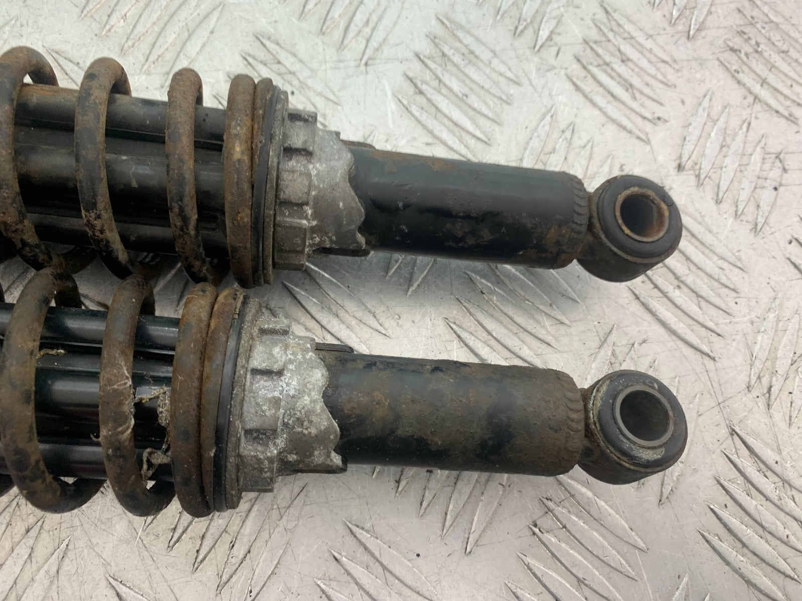 PIAGGIO MP3 250 ie REAR SHOCKS YEAR 2007 (CMB1307)