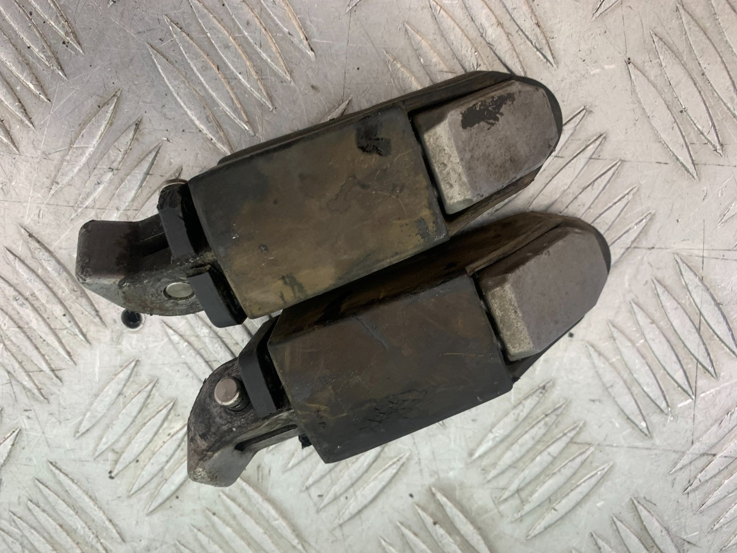 TRIUMPH TIGER 800 XRT REAR FOOTPEGS  2018-2020 (CMB1193)