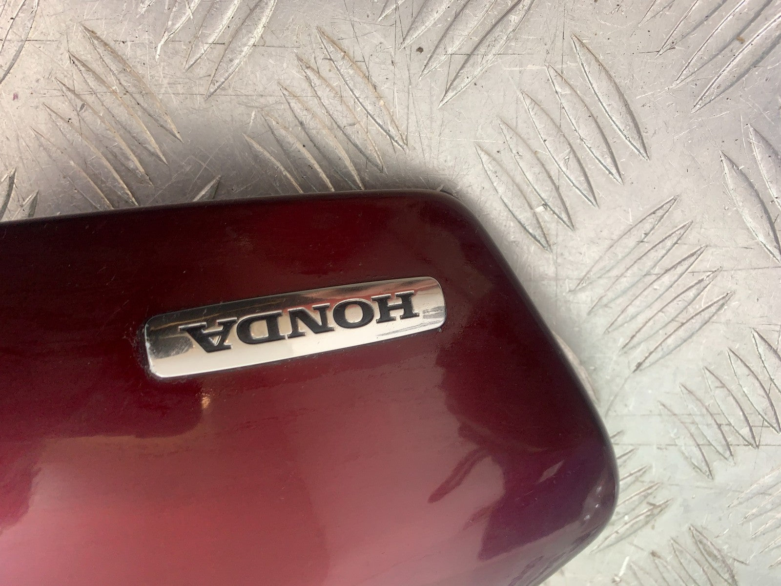 HONDA VT750 SHADOW RIGHT SIDE PANEL  YEAR 2003-2004 (CMB1265)
