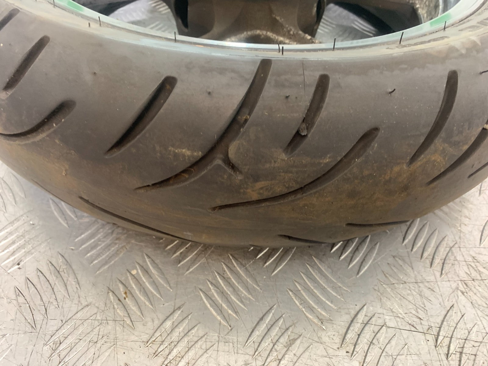 KAWASAKI 650 VERSYS REAR WHEEL  YEAR 2015-2018 (CMB1288)