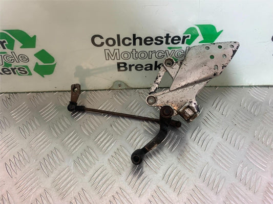 HONDA CBR125 CBR 125 FRONT LEFT HANGER   YEAR 2004-06  (CMB1040)