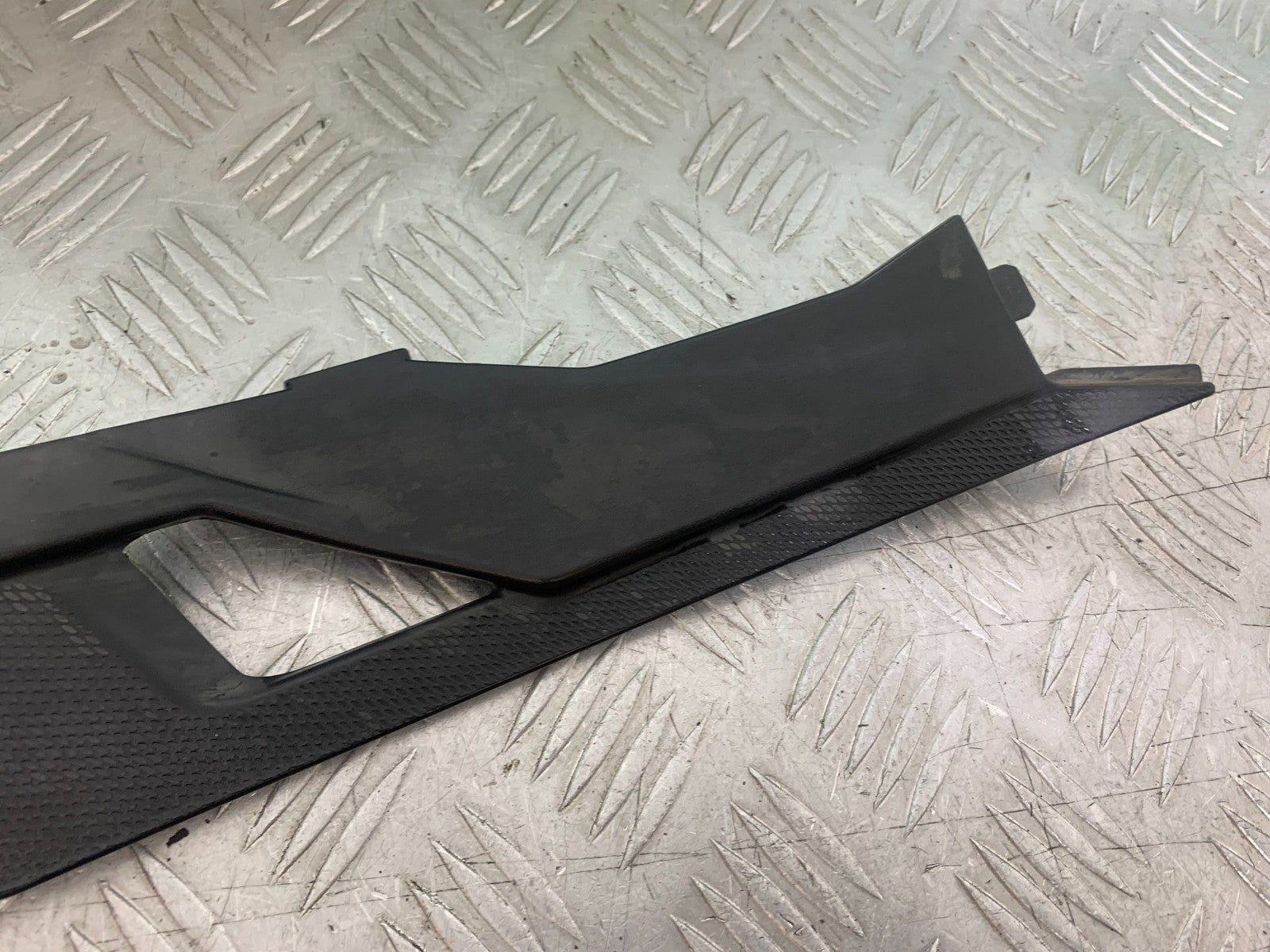APRILIA 650 PAGASO STRADA INFILL PANEL  YEAR 2005-2010 (CMB1260)