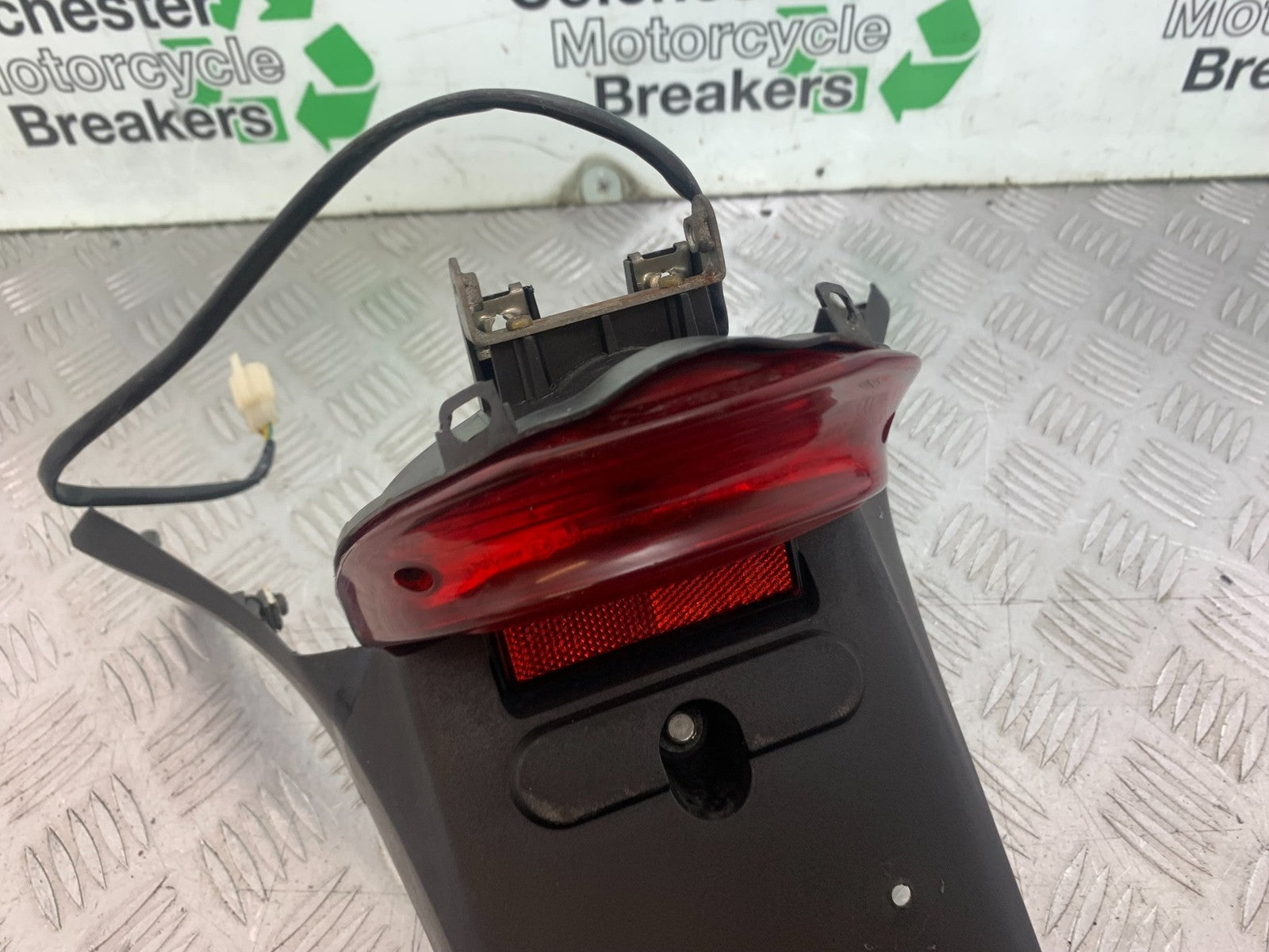 HONDA XL125 VARADERO REAR LIGHT    YEAR 2001-2006  (CMB1210)