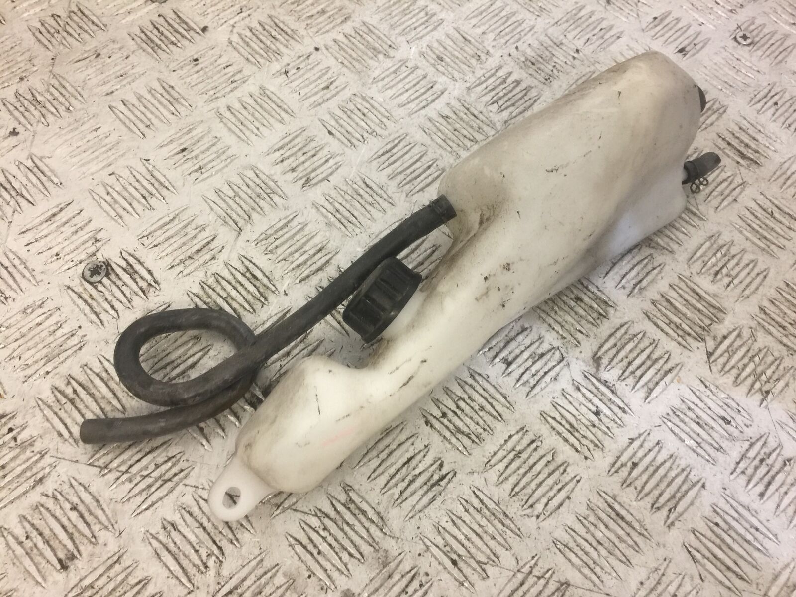 KAWASAKI Z750 Z 750 COOLANT BOTTLE   YEAR 2009-2012 (STOCK 670)